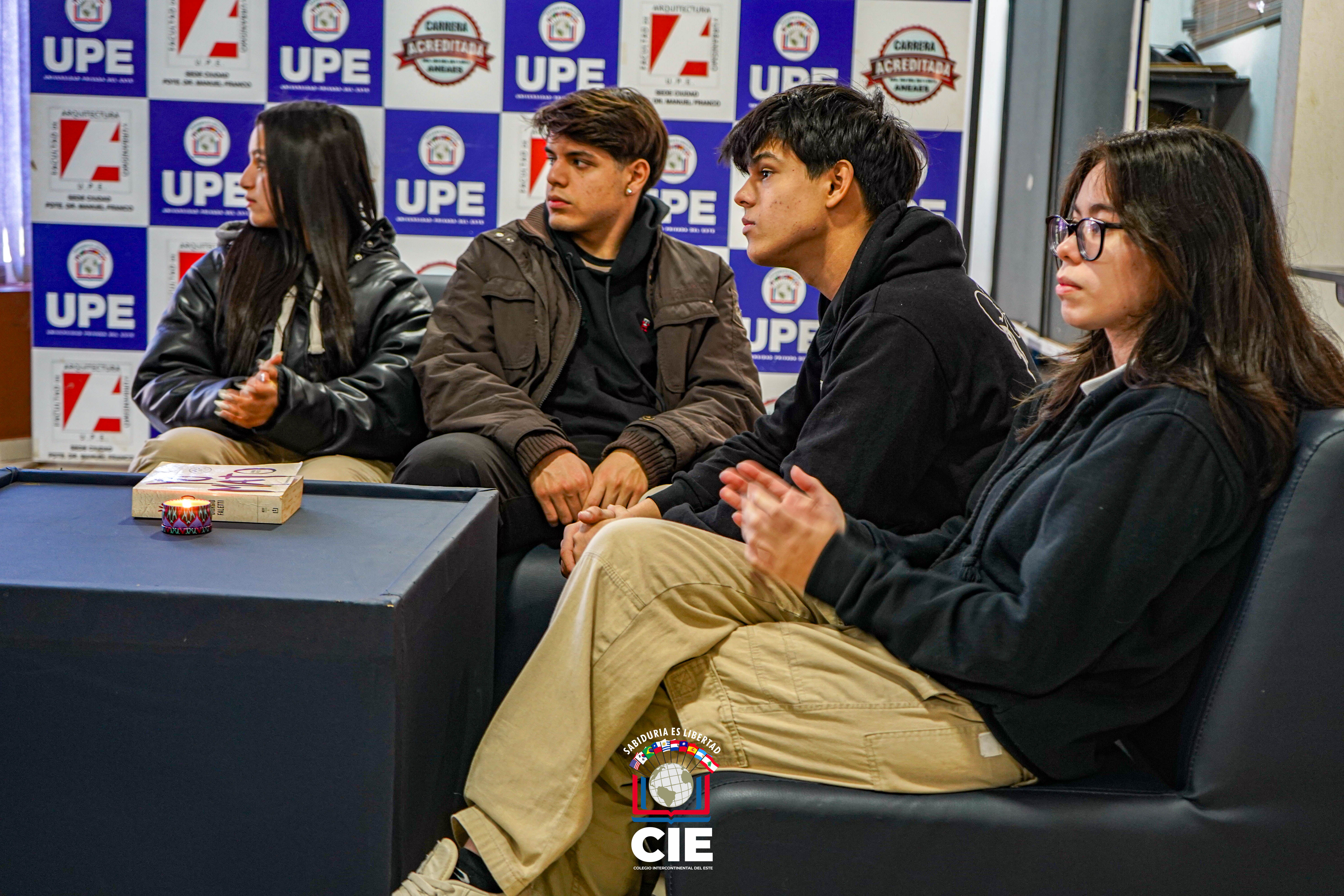 Primera jornada del Café Literario: Clausura del Proyecto Ñe'ery 