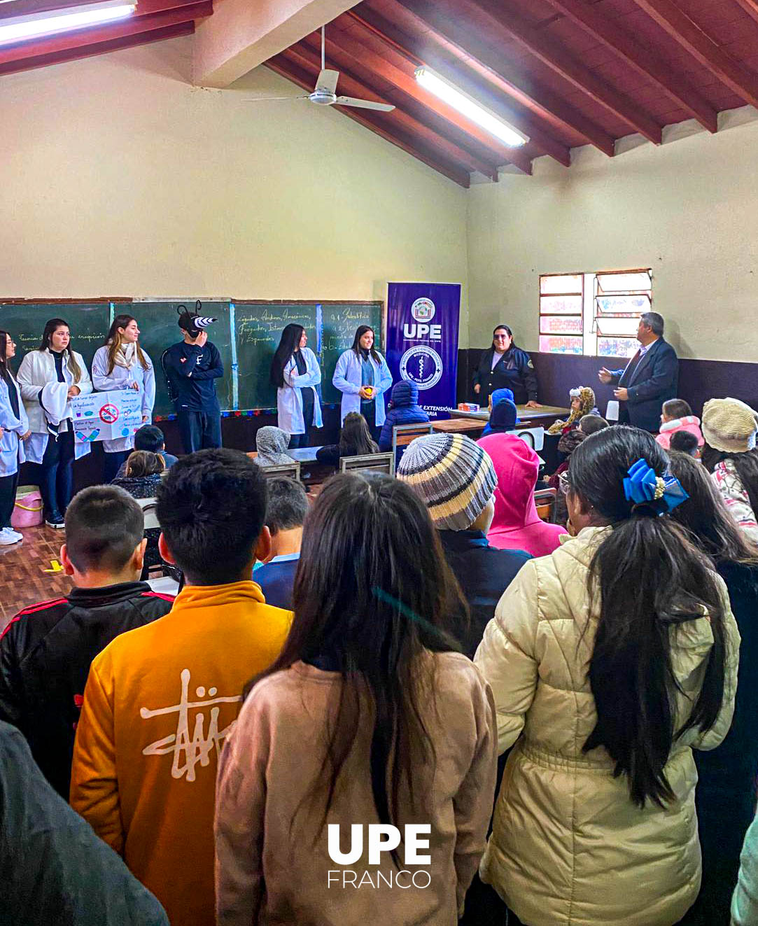 Escuela saludable: Educación y Minga Ambiental en la Escuela Santa Rosa