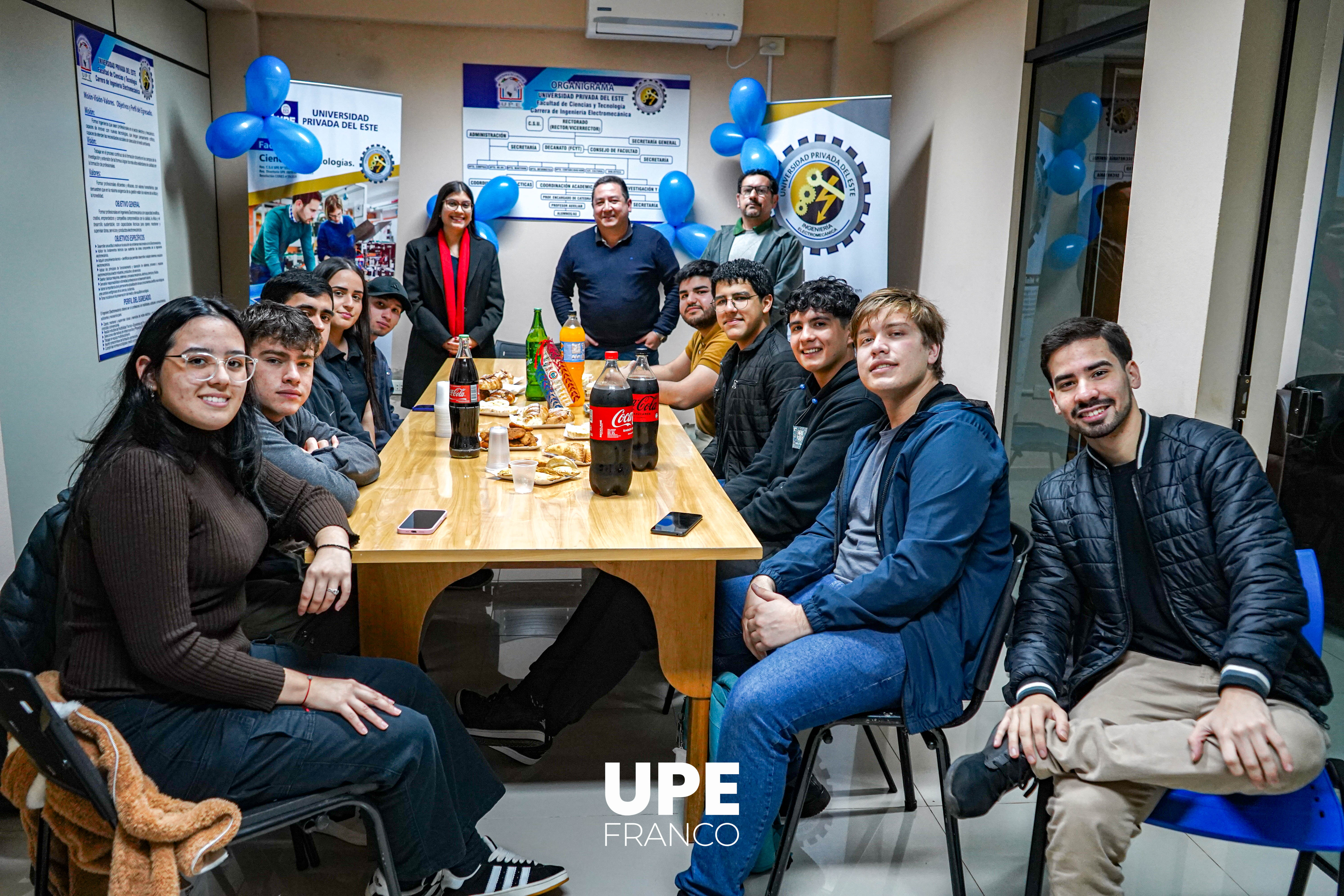 Reunión en celebración a la Apertura Oficial de la Rama Estudiantil IEEE - UPE FRANCO
