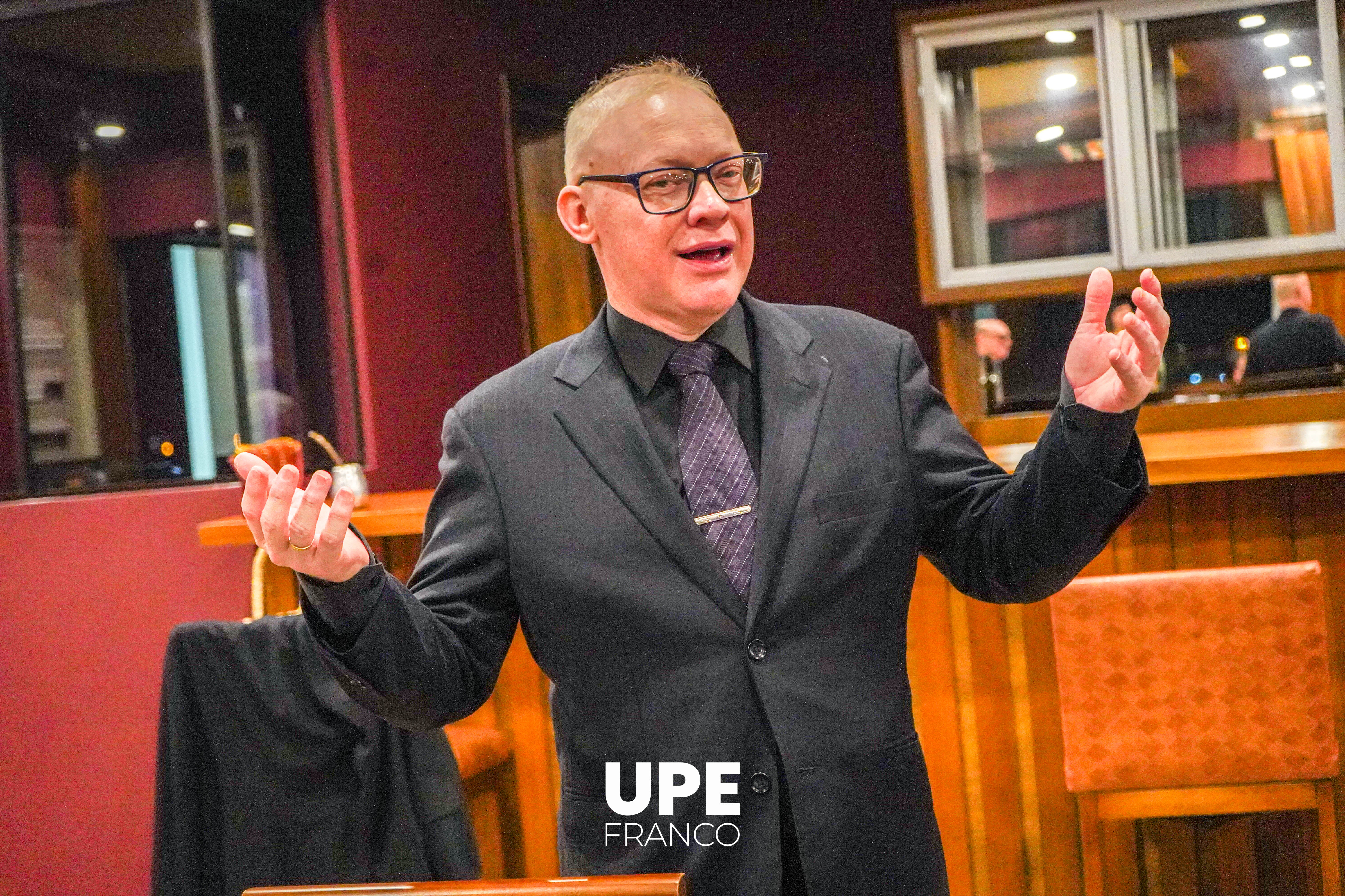 Docentes y autoridades de Derecho UPE celebran el Día del Abogado y de la Amistad