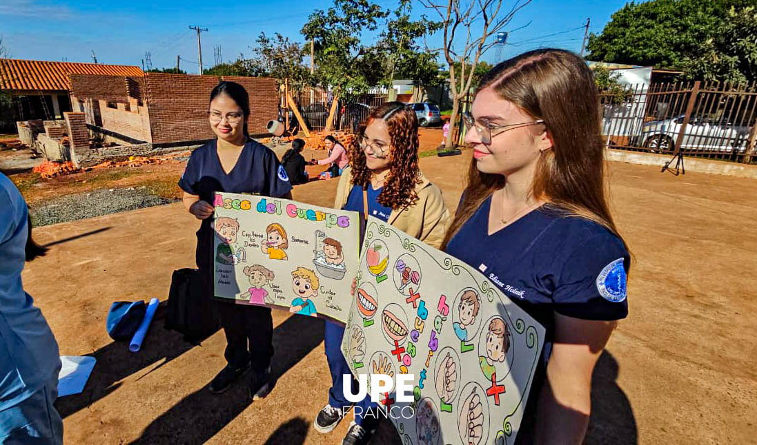 “Manitos Limpias, Corazones Felices”: Estudiantes de Medicina UPE celebran el Día del Niño en la Escuela Bello Amanecer