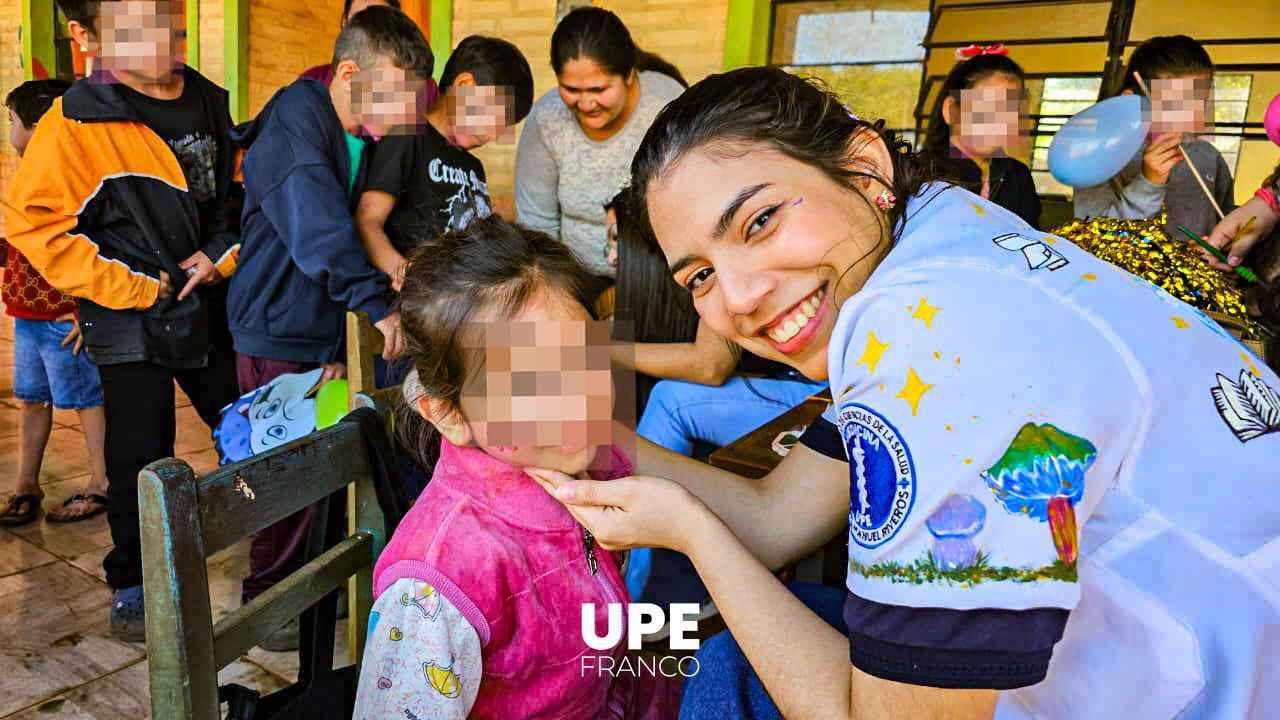 “Manitos Limpias, Corazones Felices”: Estudiantes de Medicina UPE celebran el Día del Niño en la Escuela Bello Amanecer