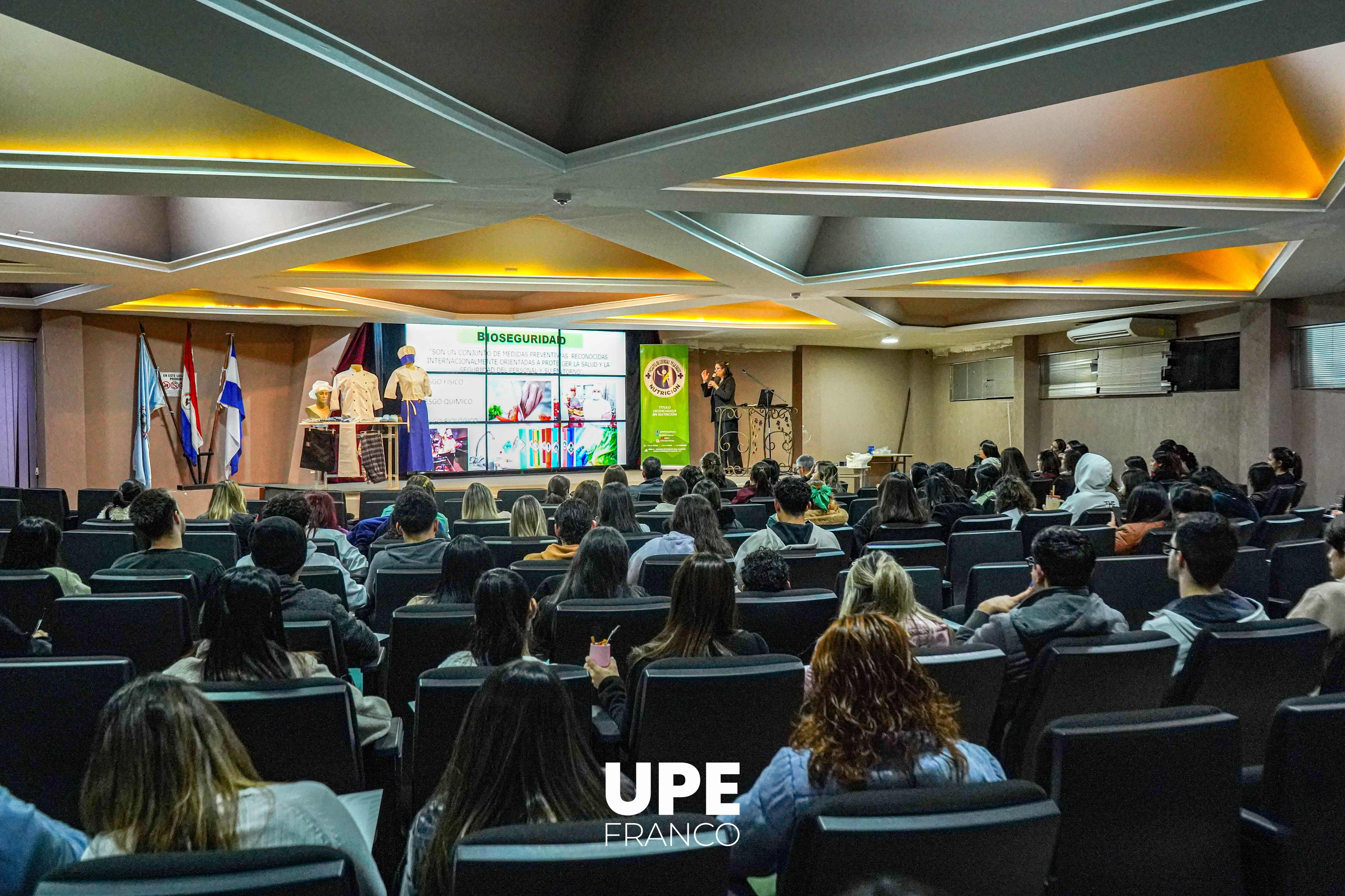 Bioseguridad en Cocina y Manejo de Urgencias ante Accidentes en la Cocina: Taller de Capacitación en la UPE FRANCO