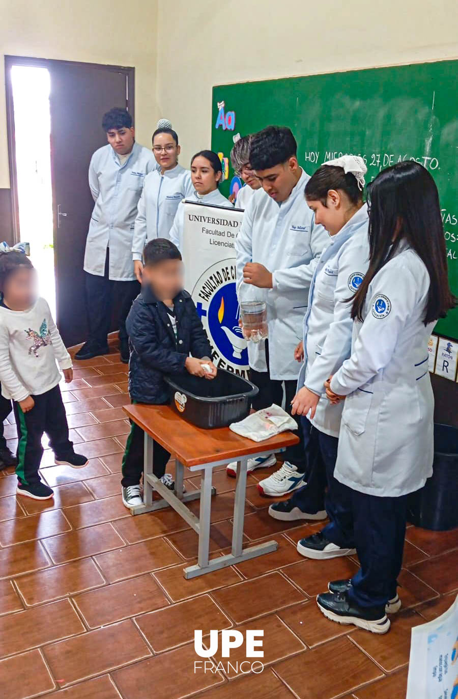 Estudiantes de Enfermería promueven hábitos de higiene en la Escuela Saltos del Monday