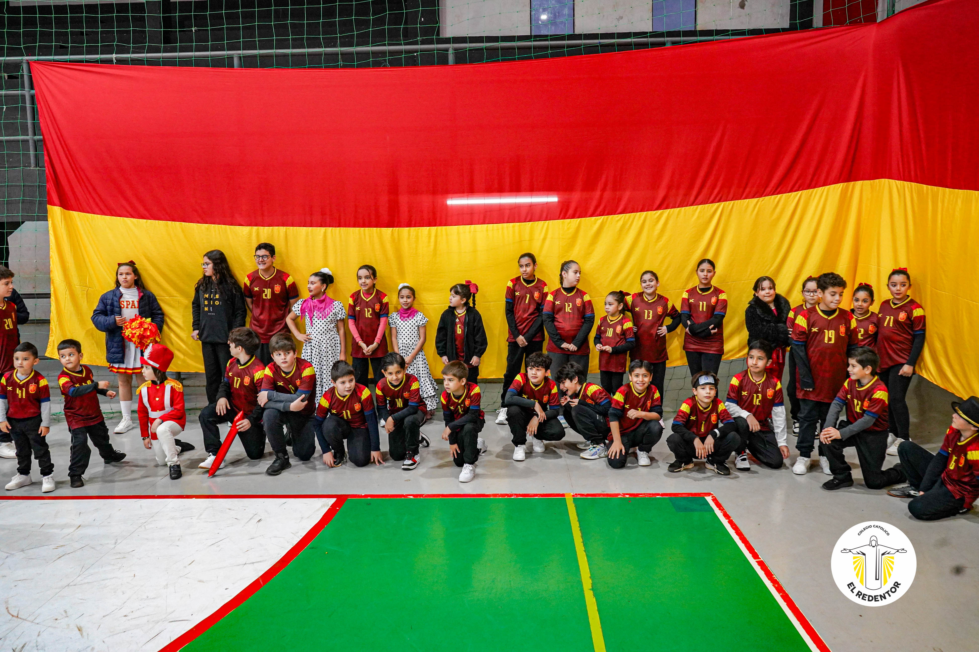 Inauguración de la Olimpiada entre Países: Colegio Católico El Redentor