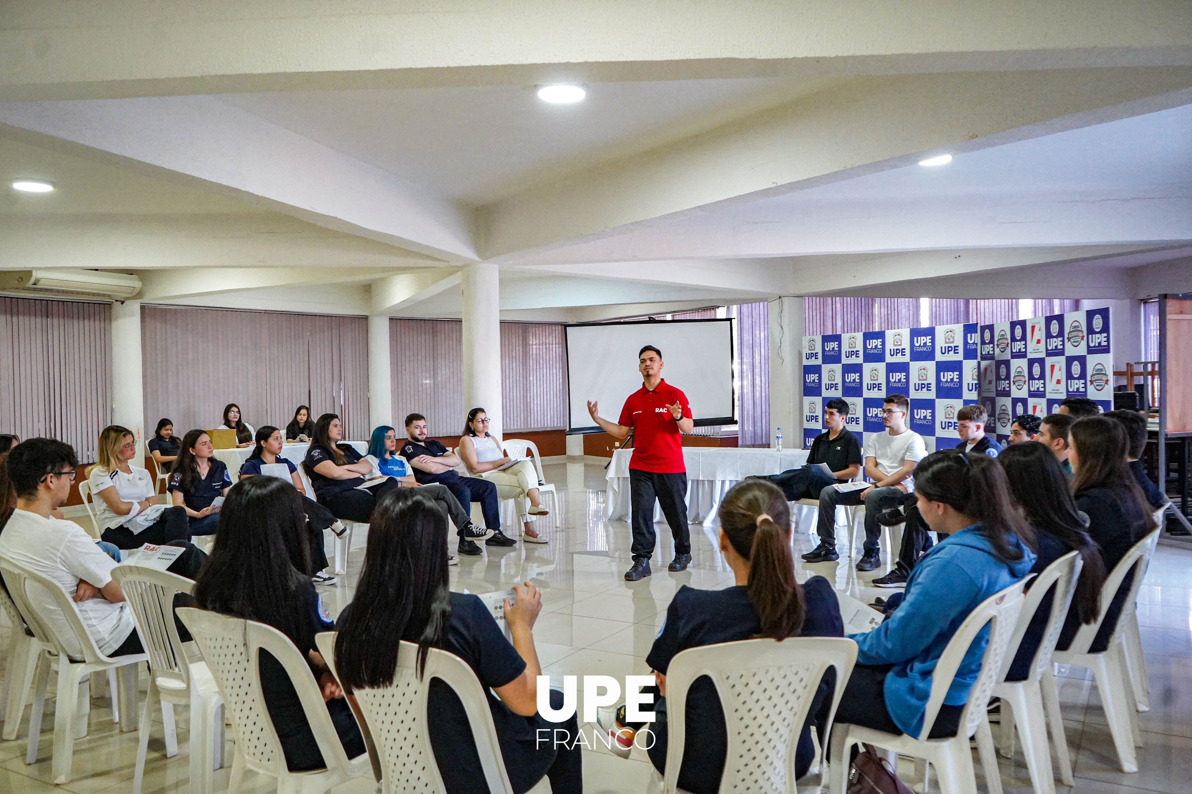 Taller de Soporte Vital Básico y Avanzado: SOCIEMED - UPE