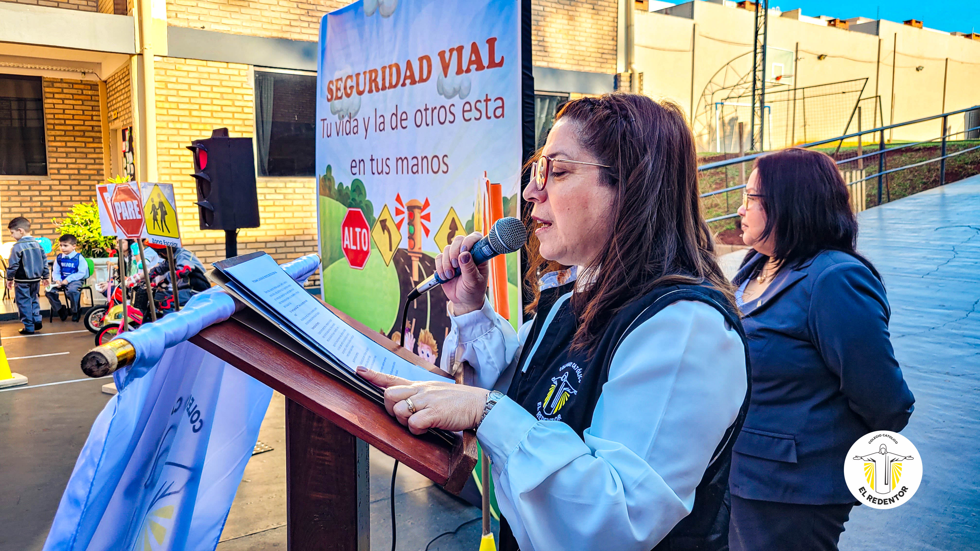 Clausura del Proyecto de Educación Vial en el Colegio Católico El Redentor