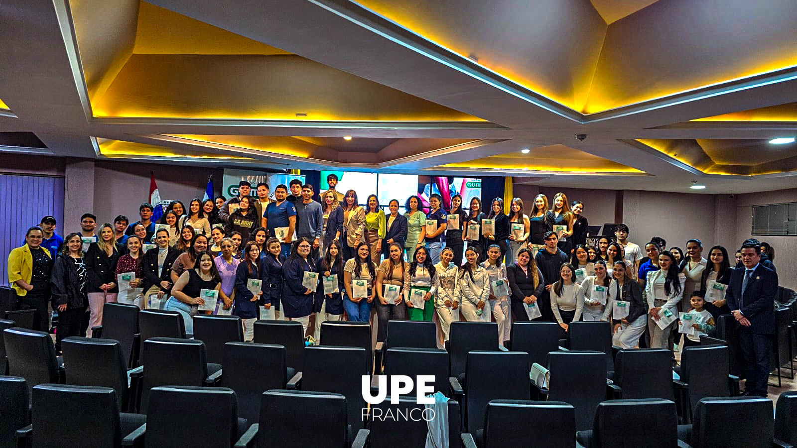 Jornada Odontológica reunió a estudiantes y profesionales en la UPE FRANCO