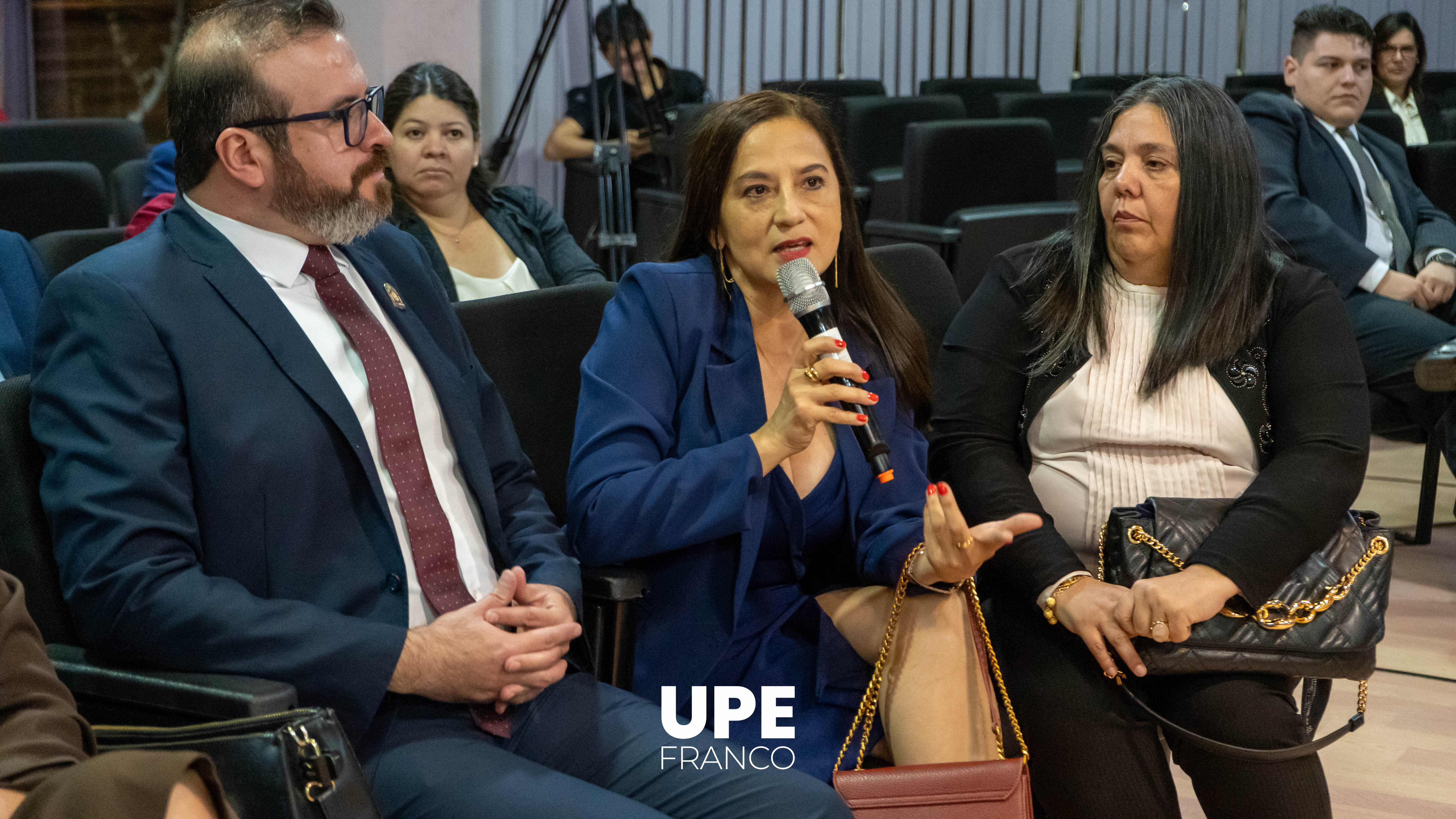 Concluye con éxito la Conferencia Magistral y Coloquio Abierto en la UPE FRANCO