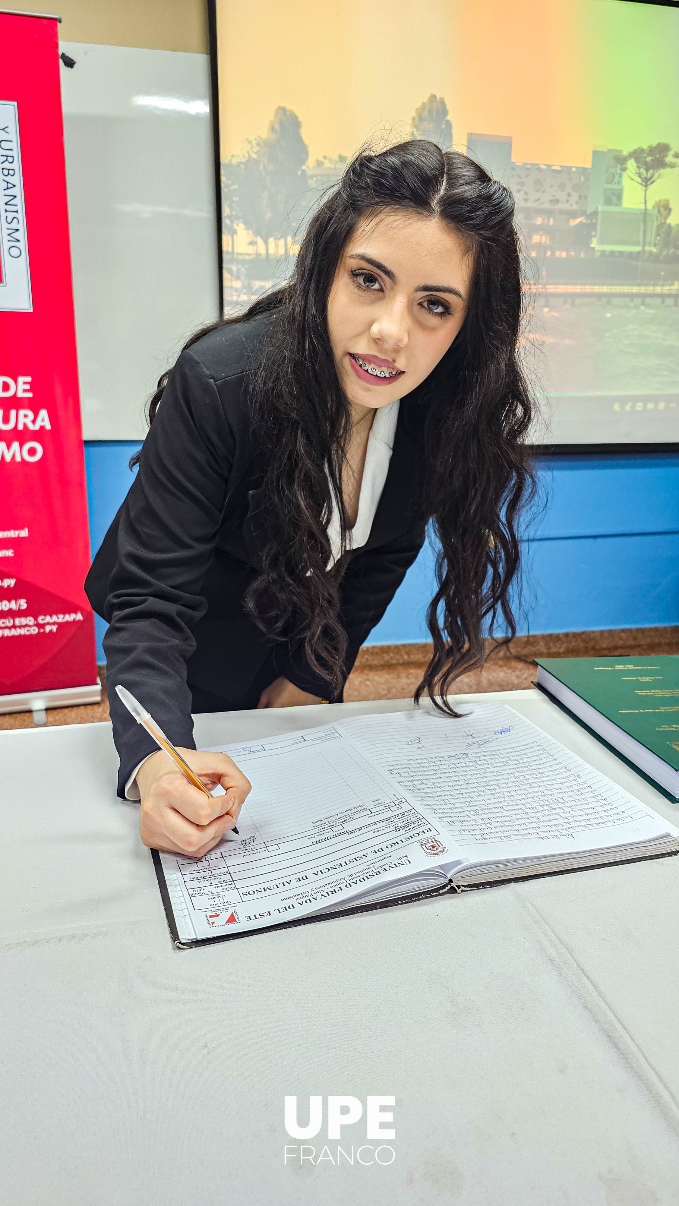 Proyecto para la construcción de un “Centro Interpretativo Acuario del Paraná” - En Hernandarias: Defensa de TFG en Arquitectura UPE