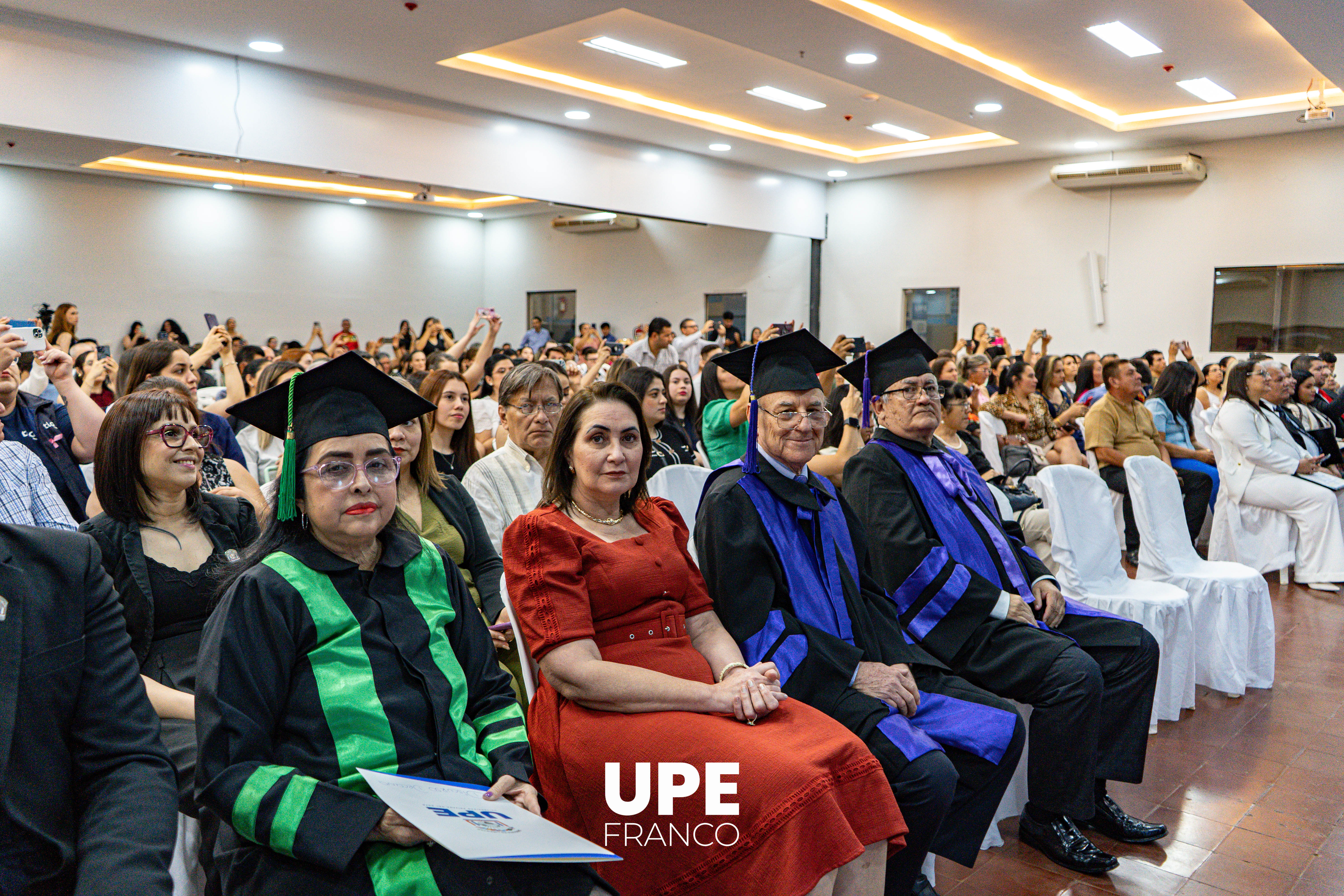 CEREMONIA DE GRADUACIÓN: Facultades de Ciencias Administrativas y Contables y Ciencias Agropecuarias