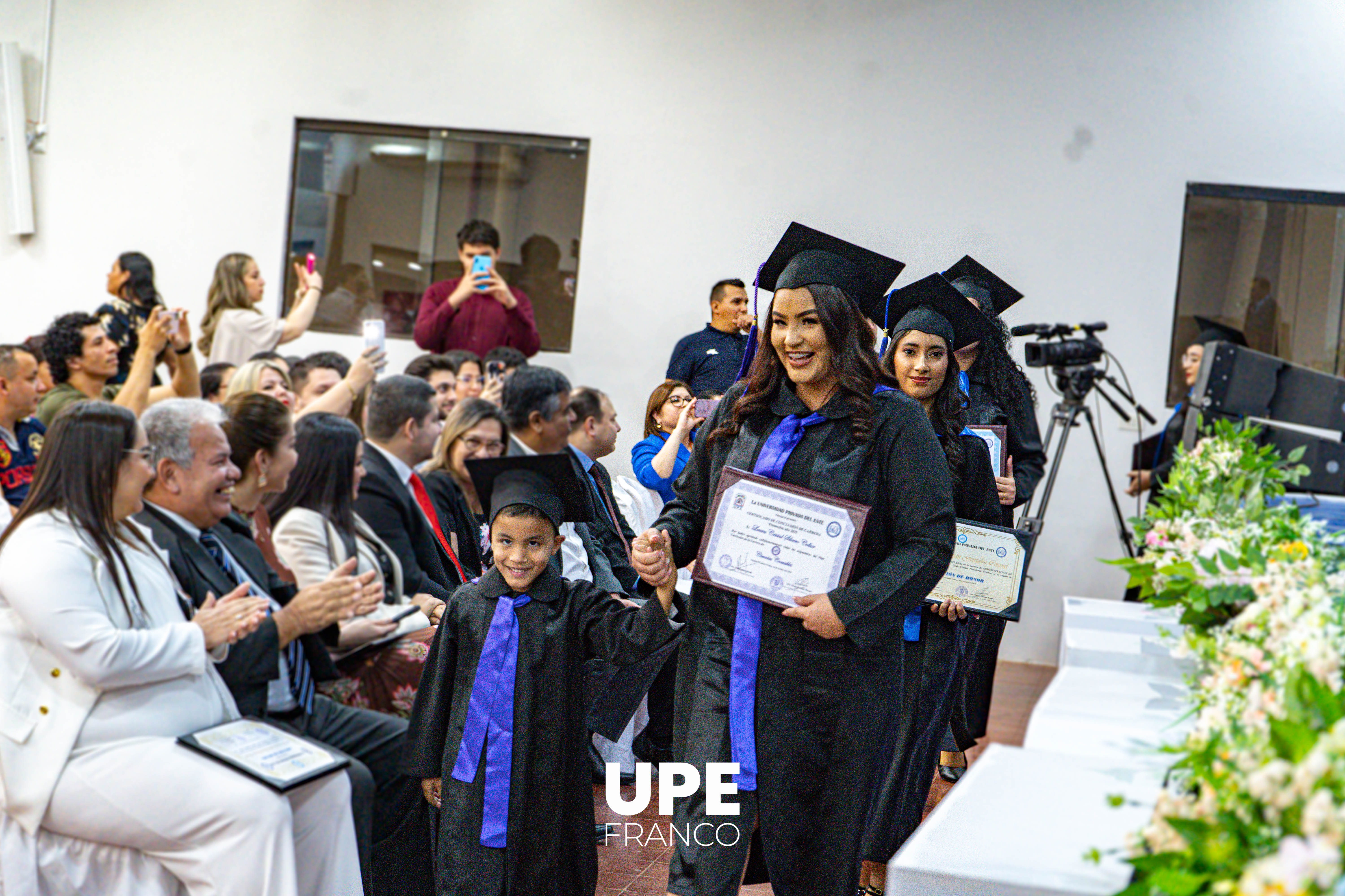CEREMONIA DE GRADUACIÓN: Facultades de Ciencias Administrativas y Contables y Ciencias Agropecuarias