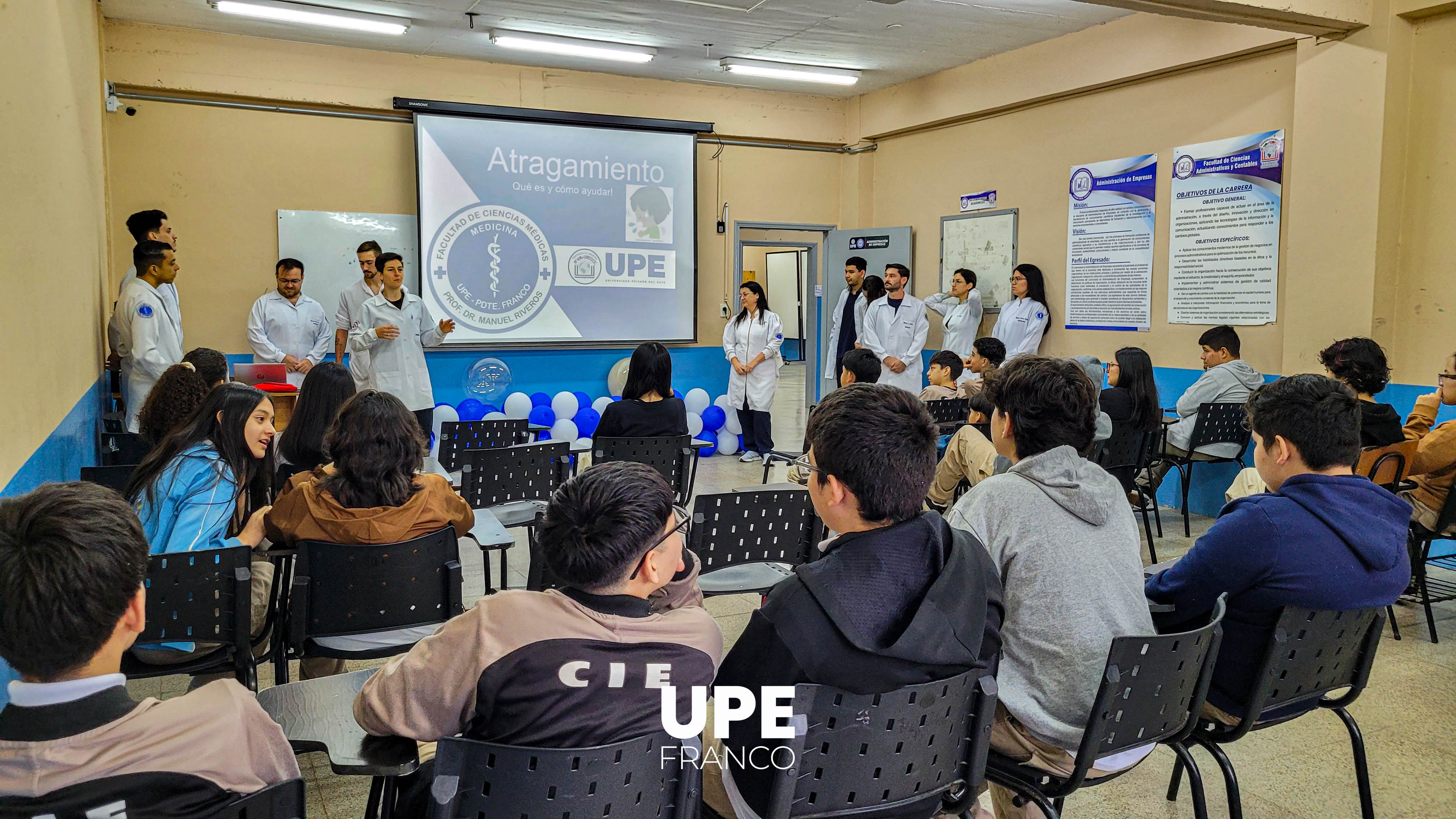 Estudiantes de Medicina UPE realizan Taller de Primeros Auxilios