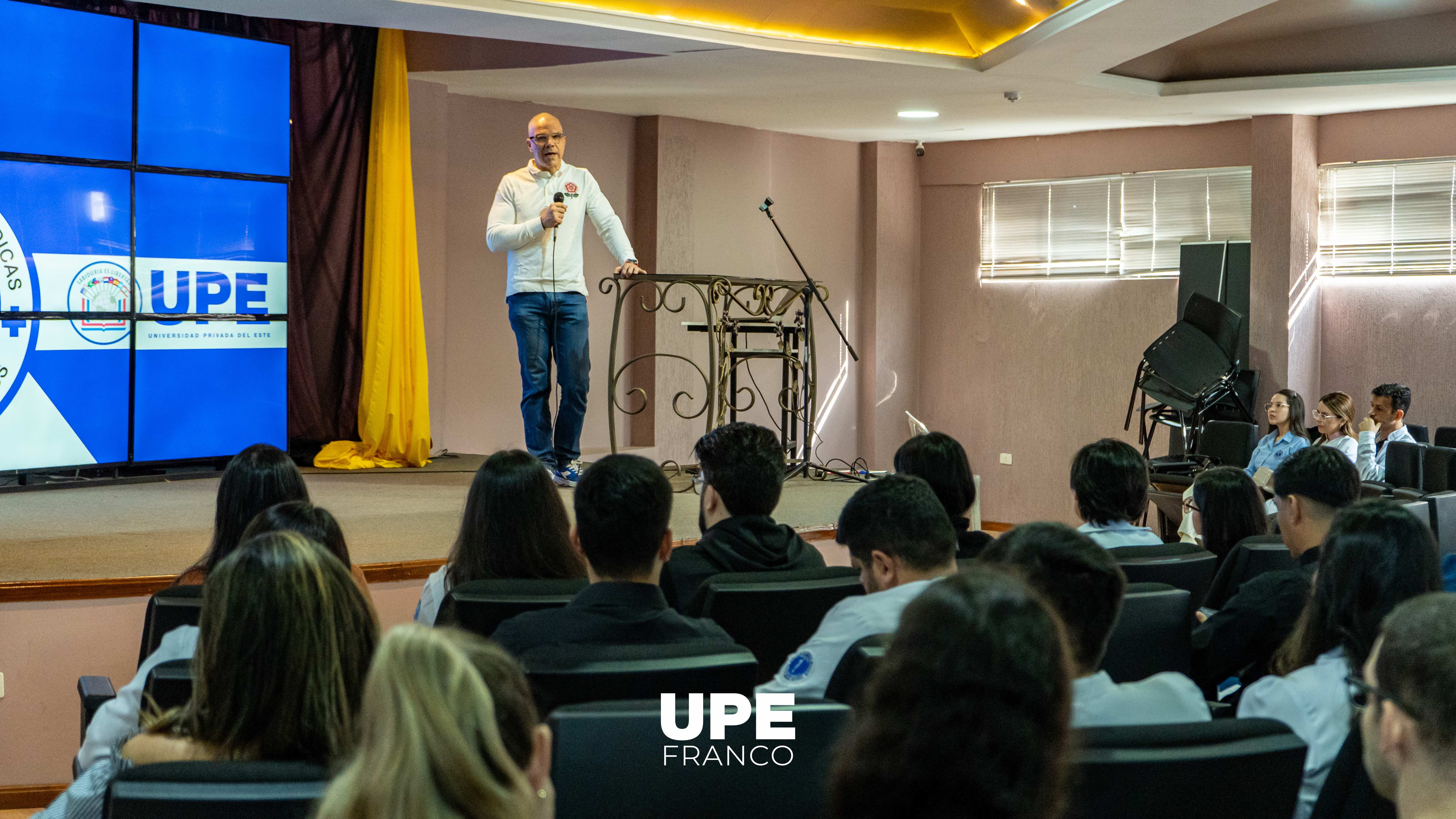 Seminario sobre las Principales especialidades troncales: Facultad de Ciencias Médicas