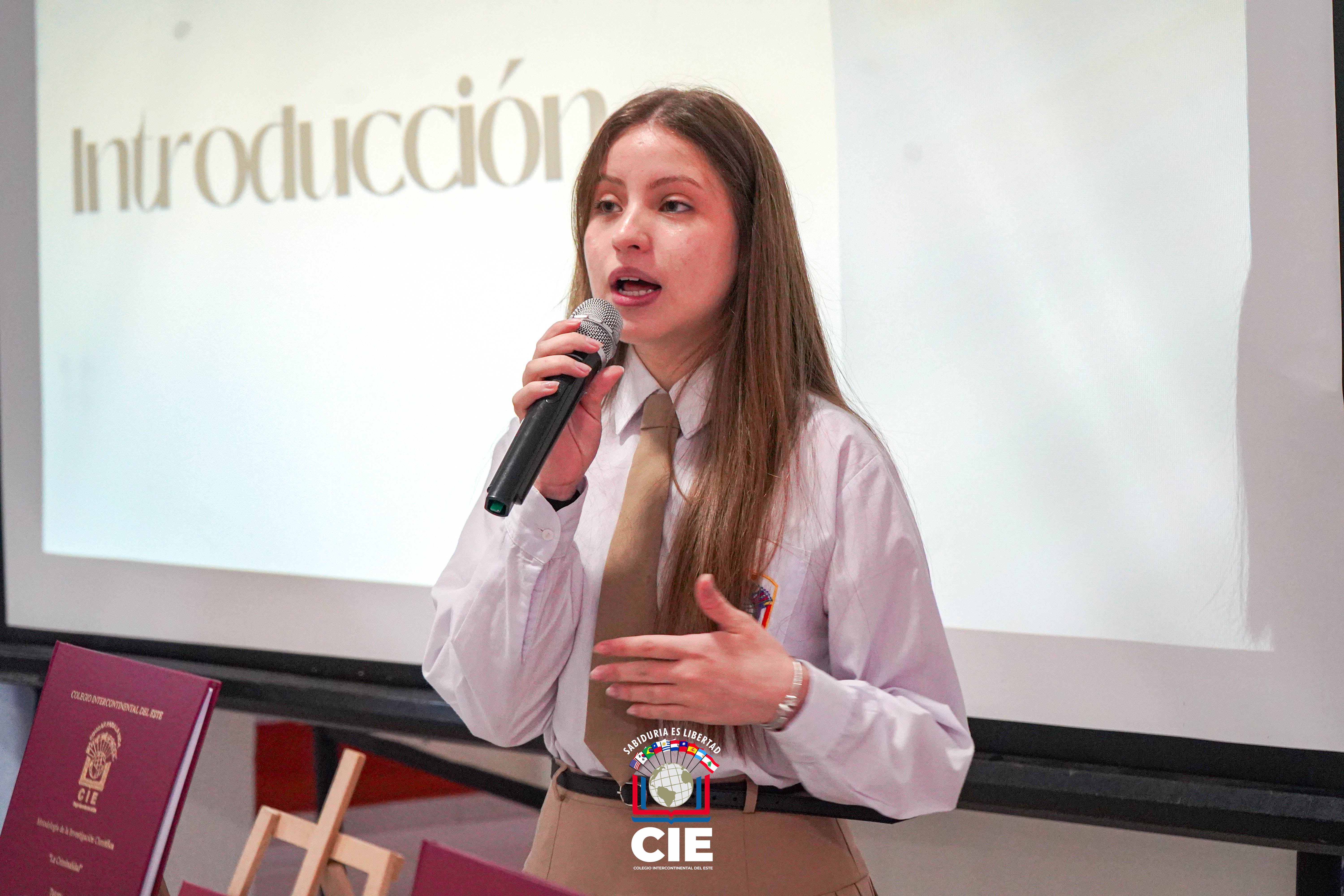 Presentación de Proyectos de Metodología de la Investigación: Colegio Intercontinental del Este