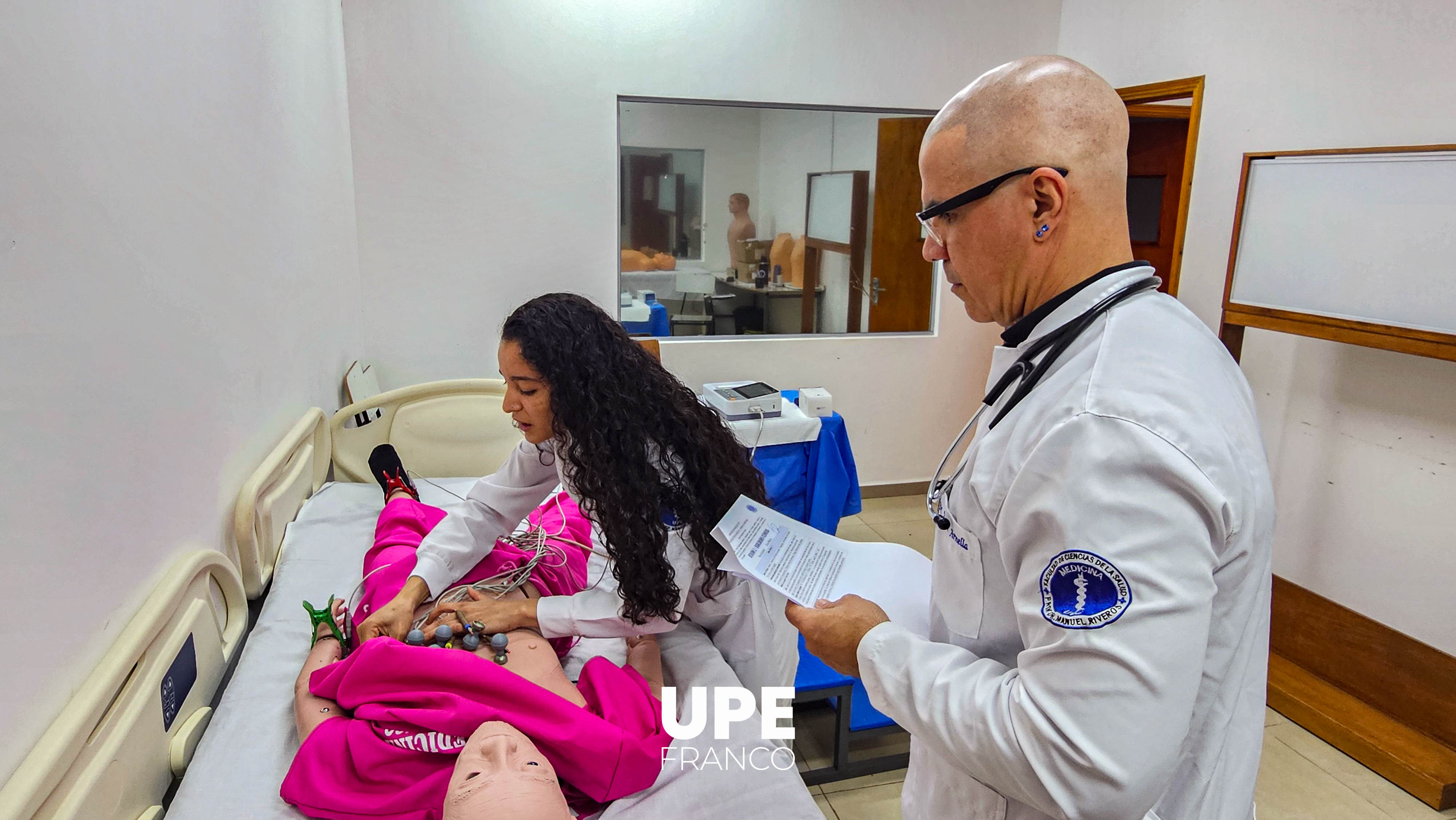 Examen Clínico Objetivo Estructurado (ECOE): Evaluación integral de competencias clínicas de Medicina