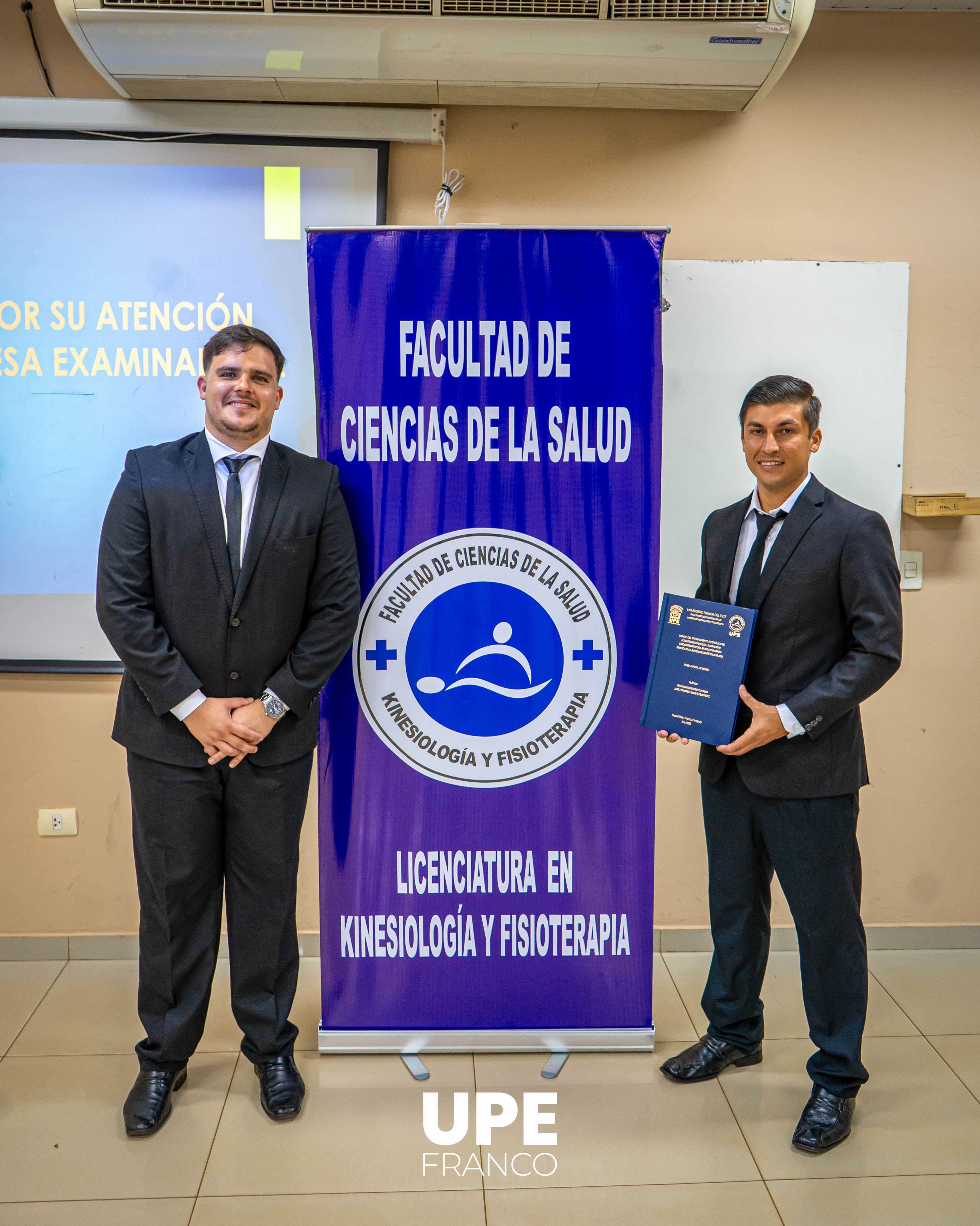 Defensa de Trabajo Final de Grado: Carrera de Kinesiología y Fisioterapia - FCS