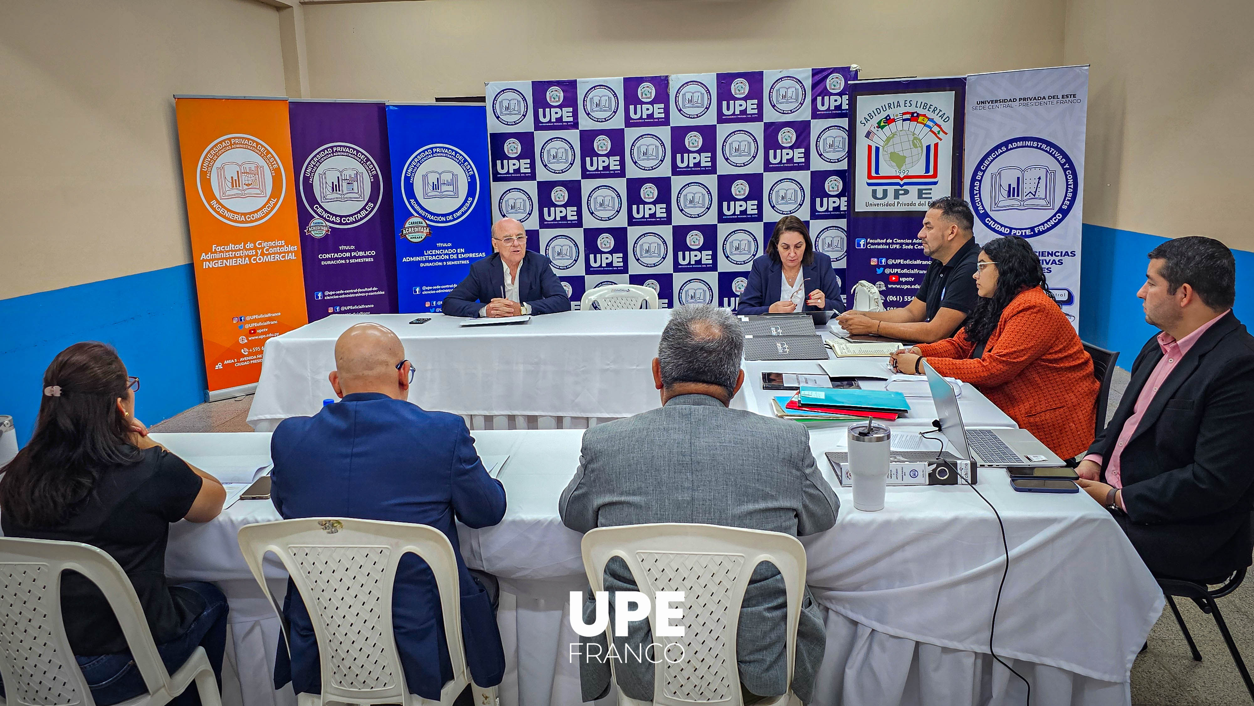 Reunión del Consejo de la Facultad de Ciencias Administrativas y Contables
