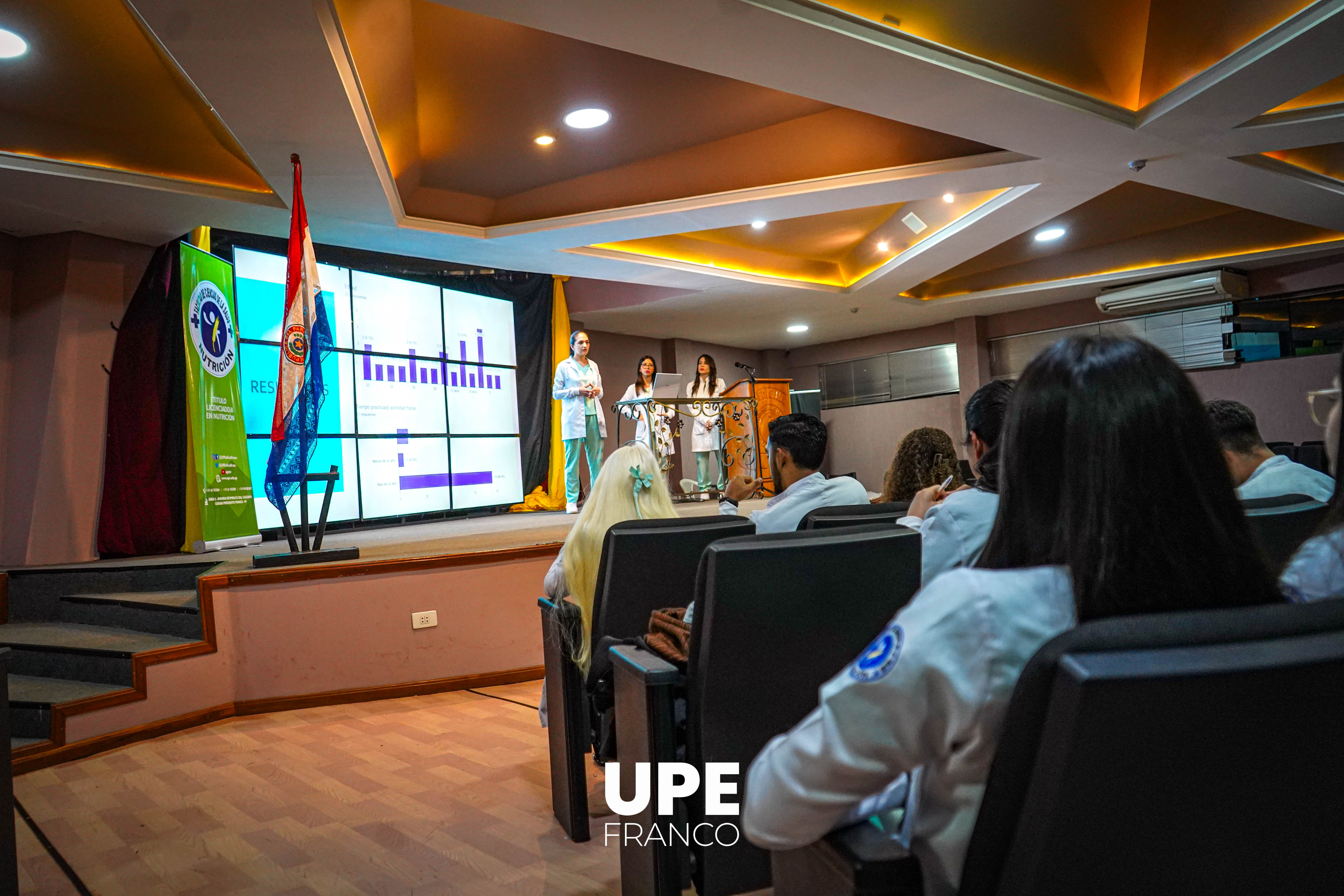 Estudiantes de Nutrición defienden Trabajos de Investigación