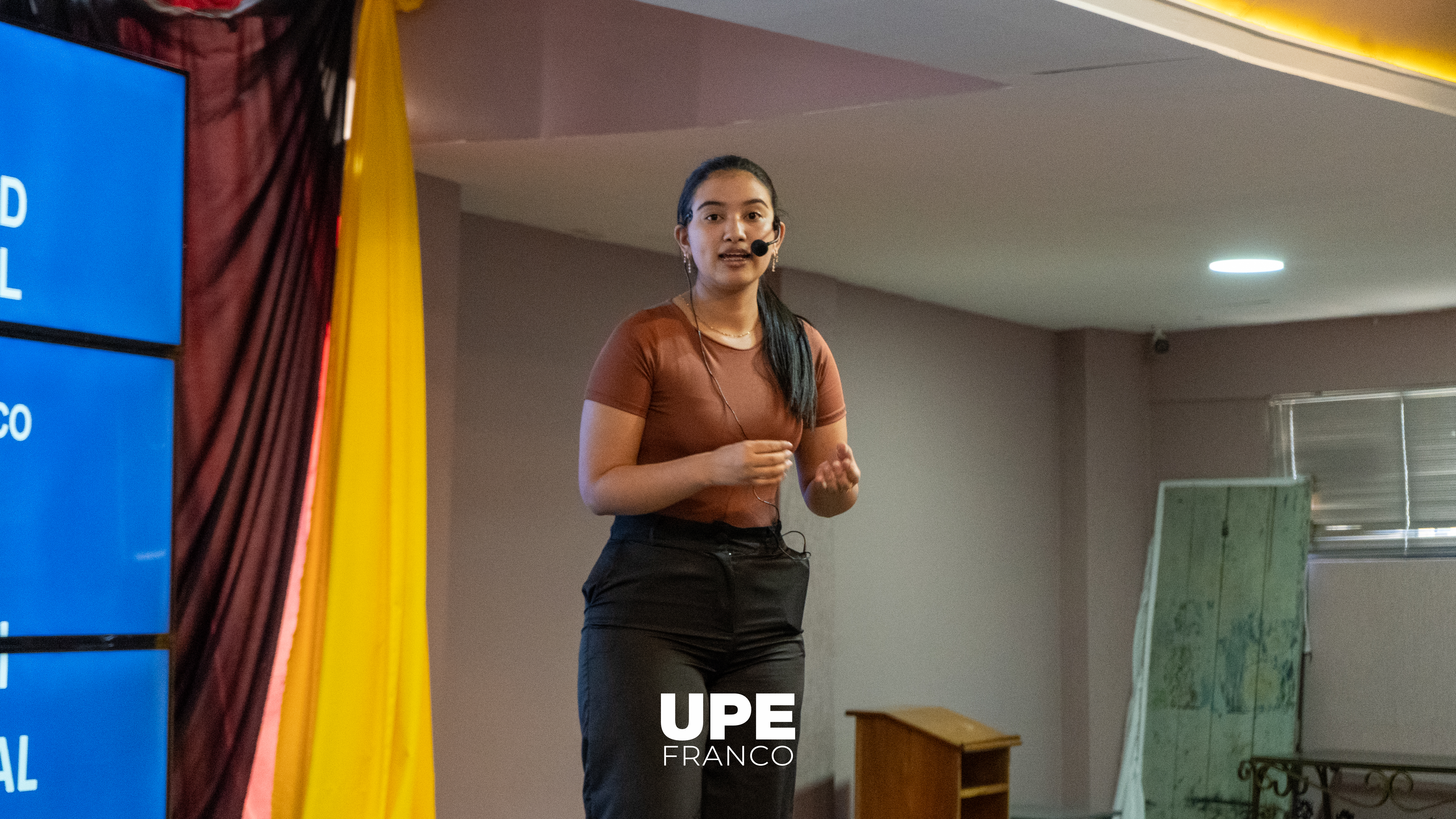 Examen Final de Oratoria: Facultad de Ciencias Jurídicas, Políticas y Sociales