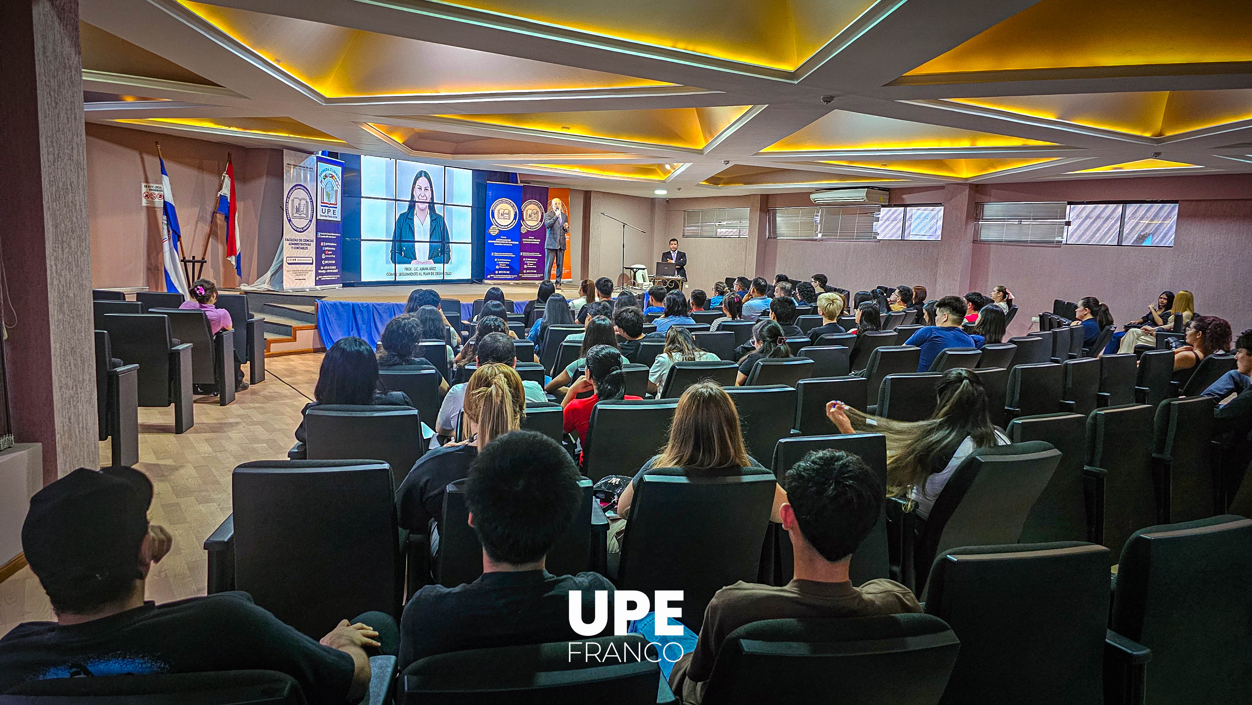 Bienvenida a Estudiantes de Ciencias Administrativas y Contables: Año Lectivo 2026