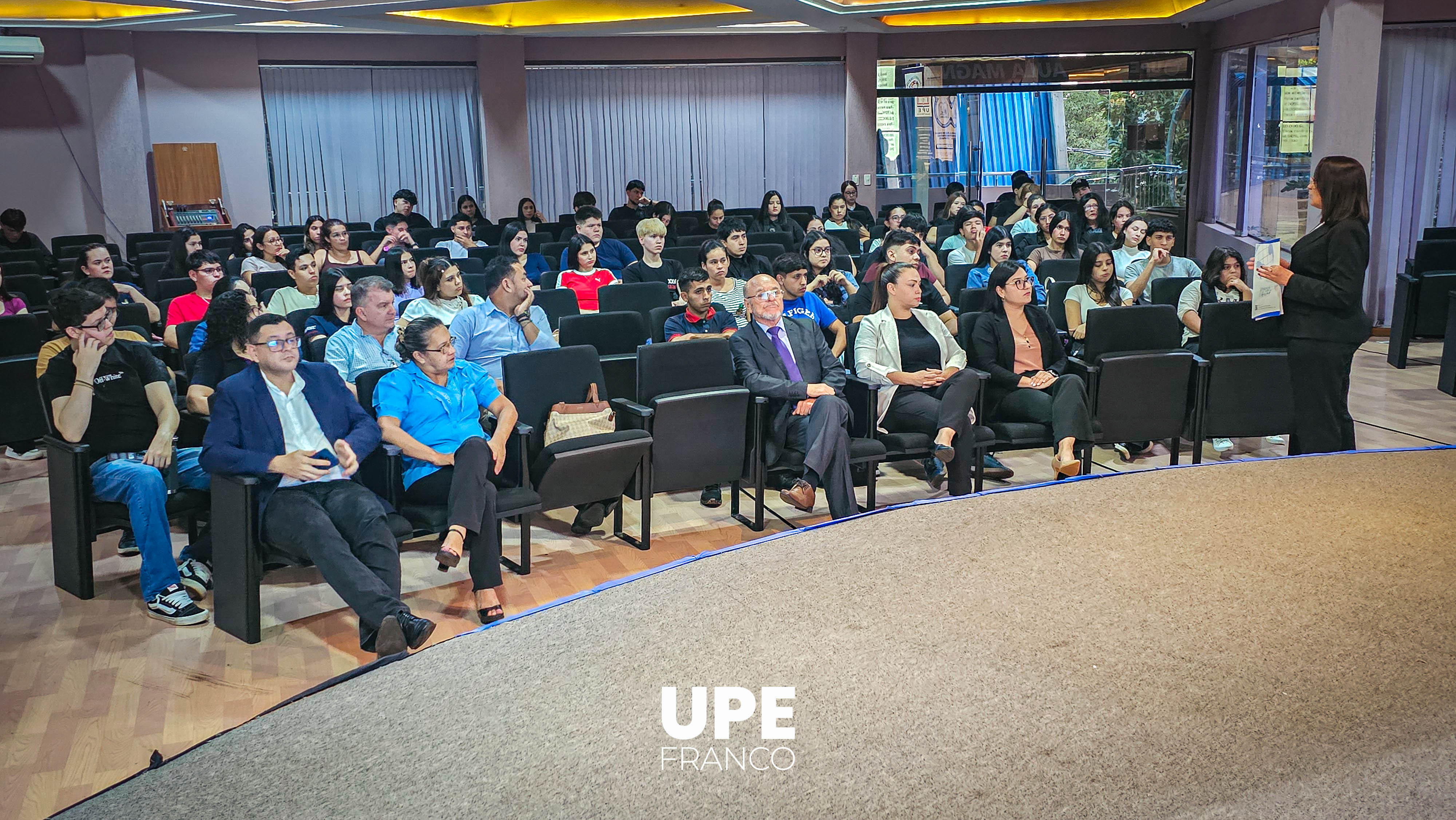 Bienvenida a Estudiantes de Ciencias Administrativas y Contables: Año Lectivo 2026