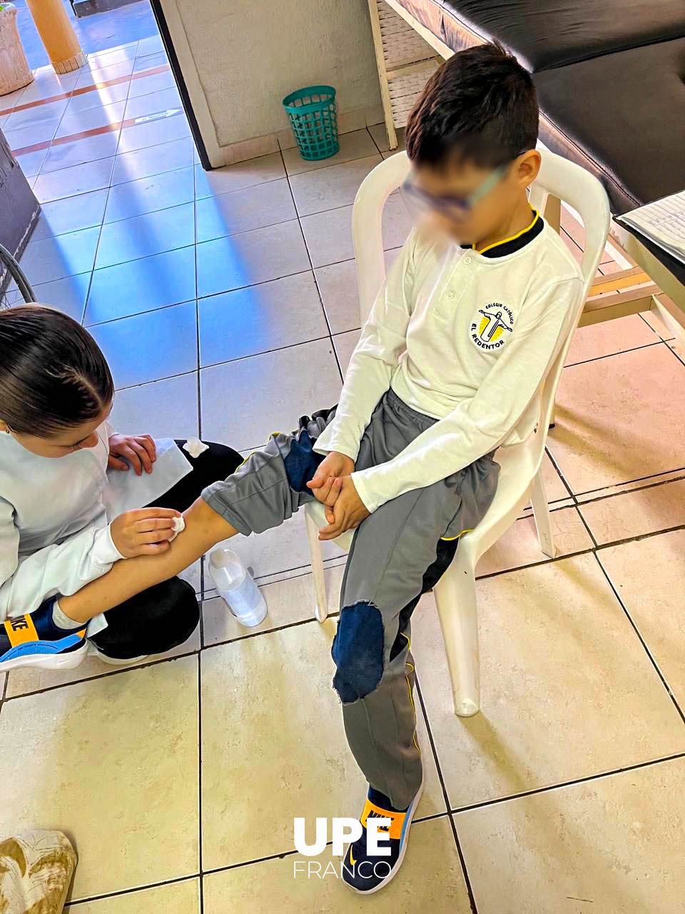 Primeros Auxilios en el Colegio Redentor: Facultad de Ciencias de la Salud