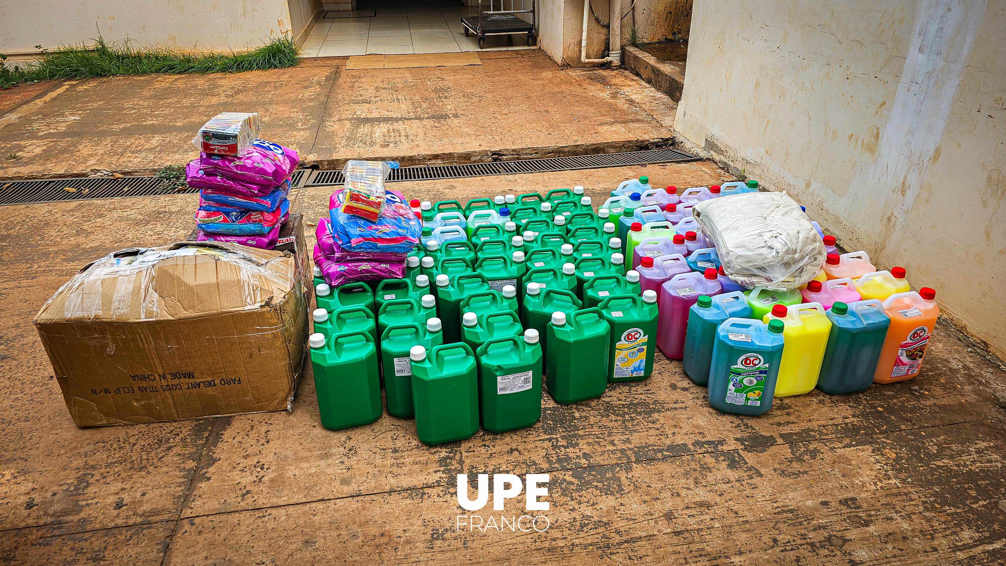 UPE FRANCO entrega insumos de limpieza al Hospital Distrital de Presidente Franco