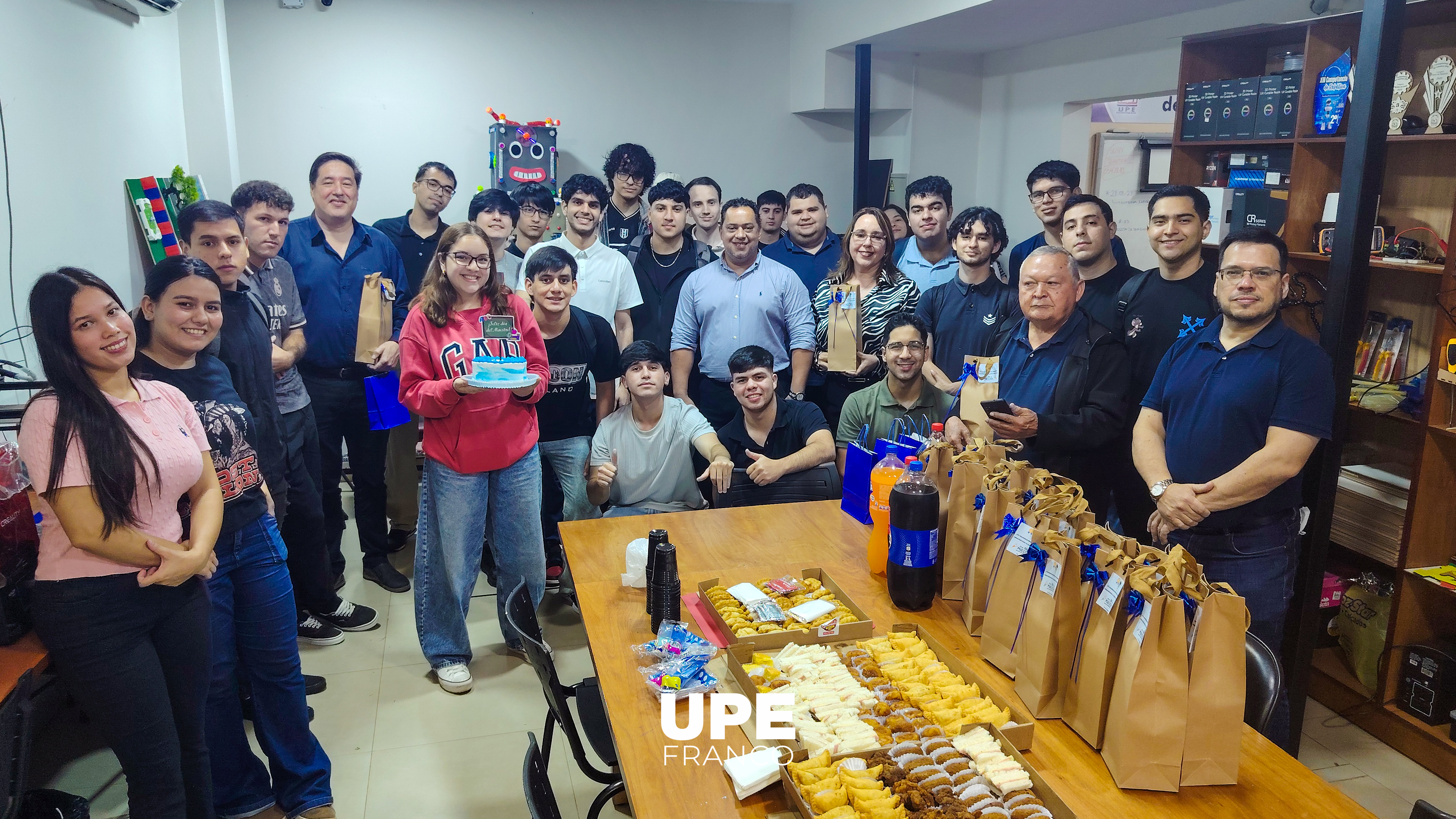 Día del Maestro: Festejo en Ingeniería en Informática 