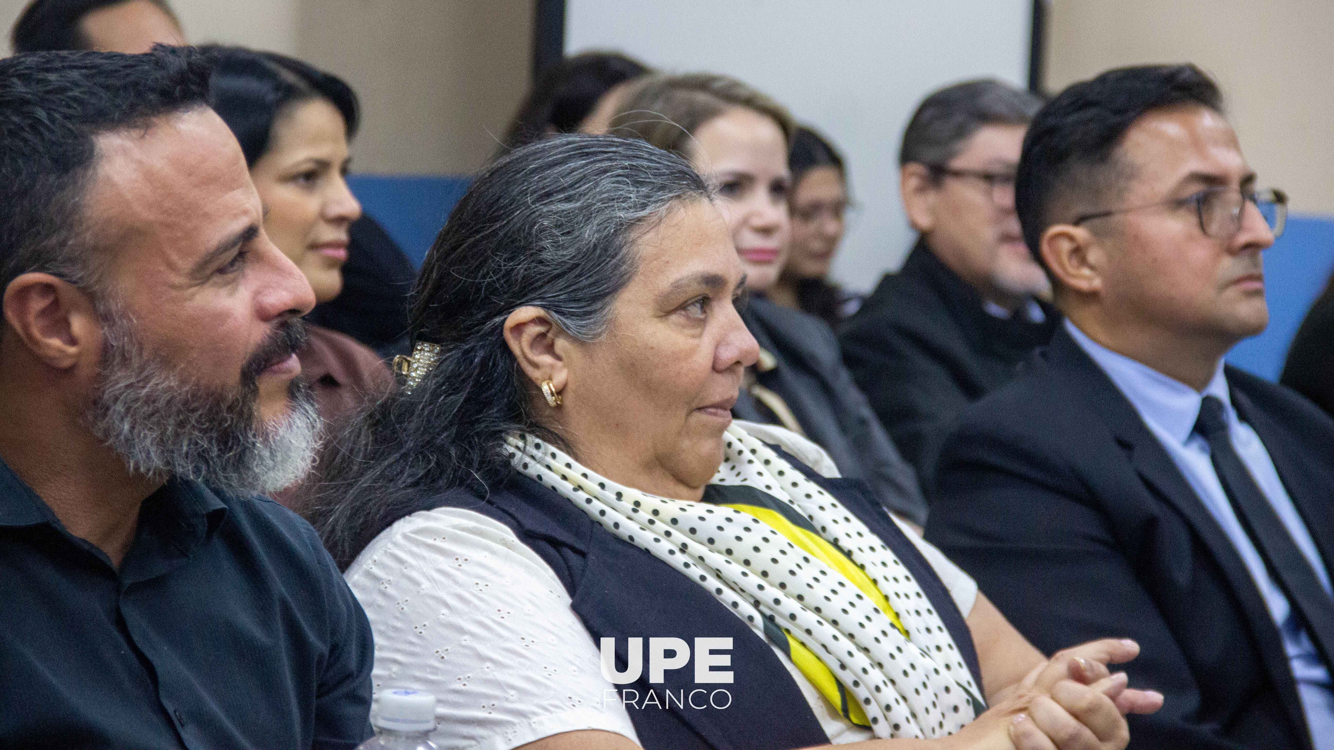 Día del Maestro: Homenaje a docentes de Derecho