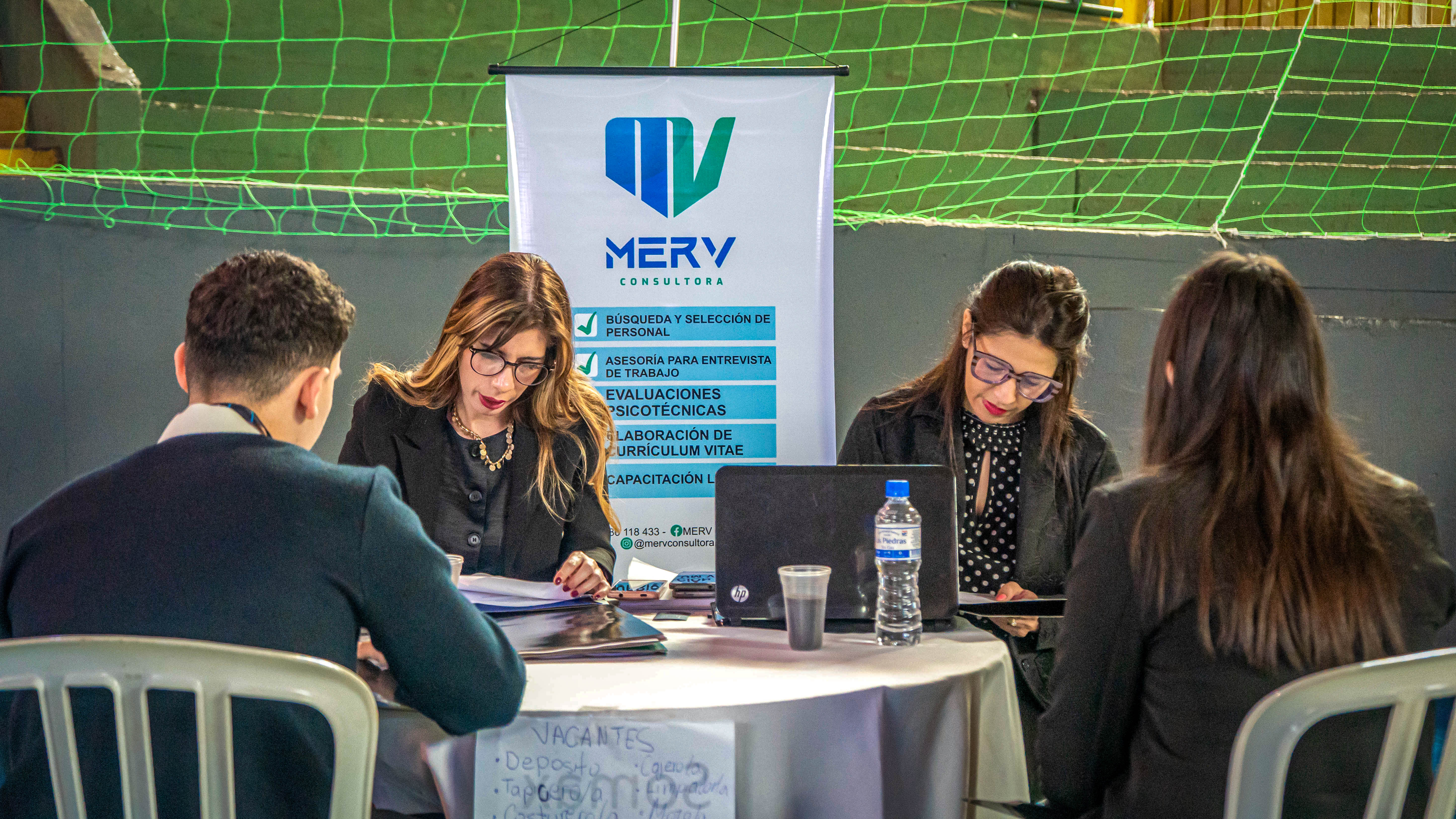 Feria de empleos en Presidente Franco