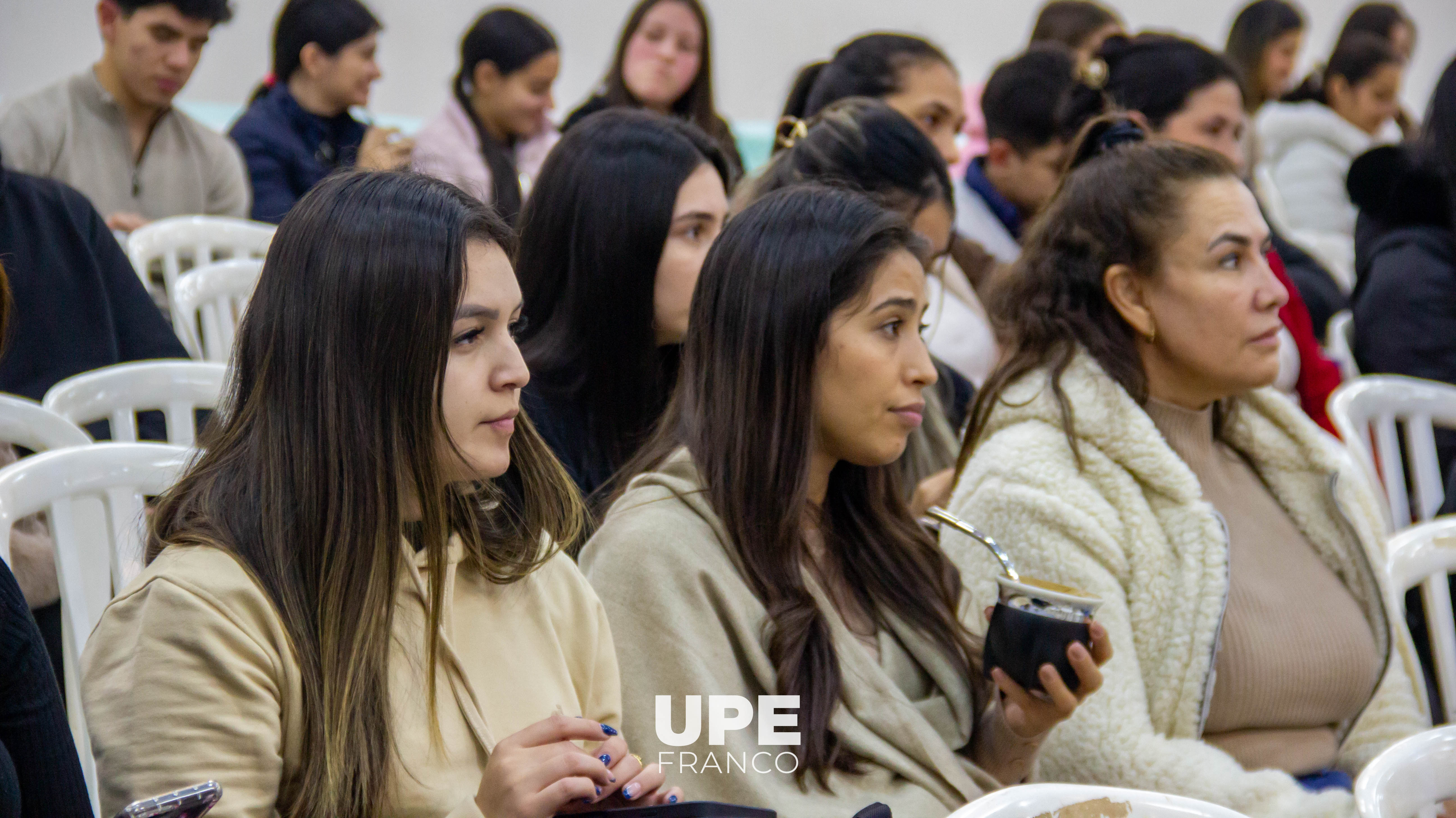UPE Franco impulsó una jornada sobre estilos de vida saludable, nutrición y autocuidado