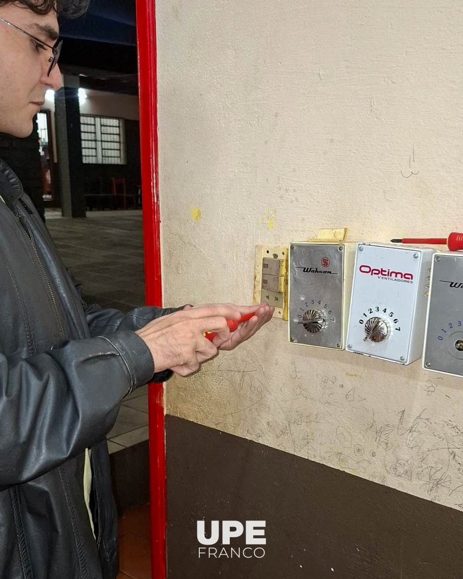 UPE FRANCO INICIÓ PROYECTO DE MANTENIMIENTO DE INSTALACIONES ELÉCTRICAS EN EL BARRIO SAN SEBASTIÁN