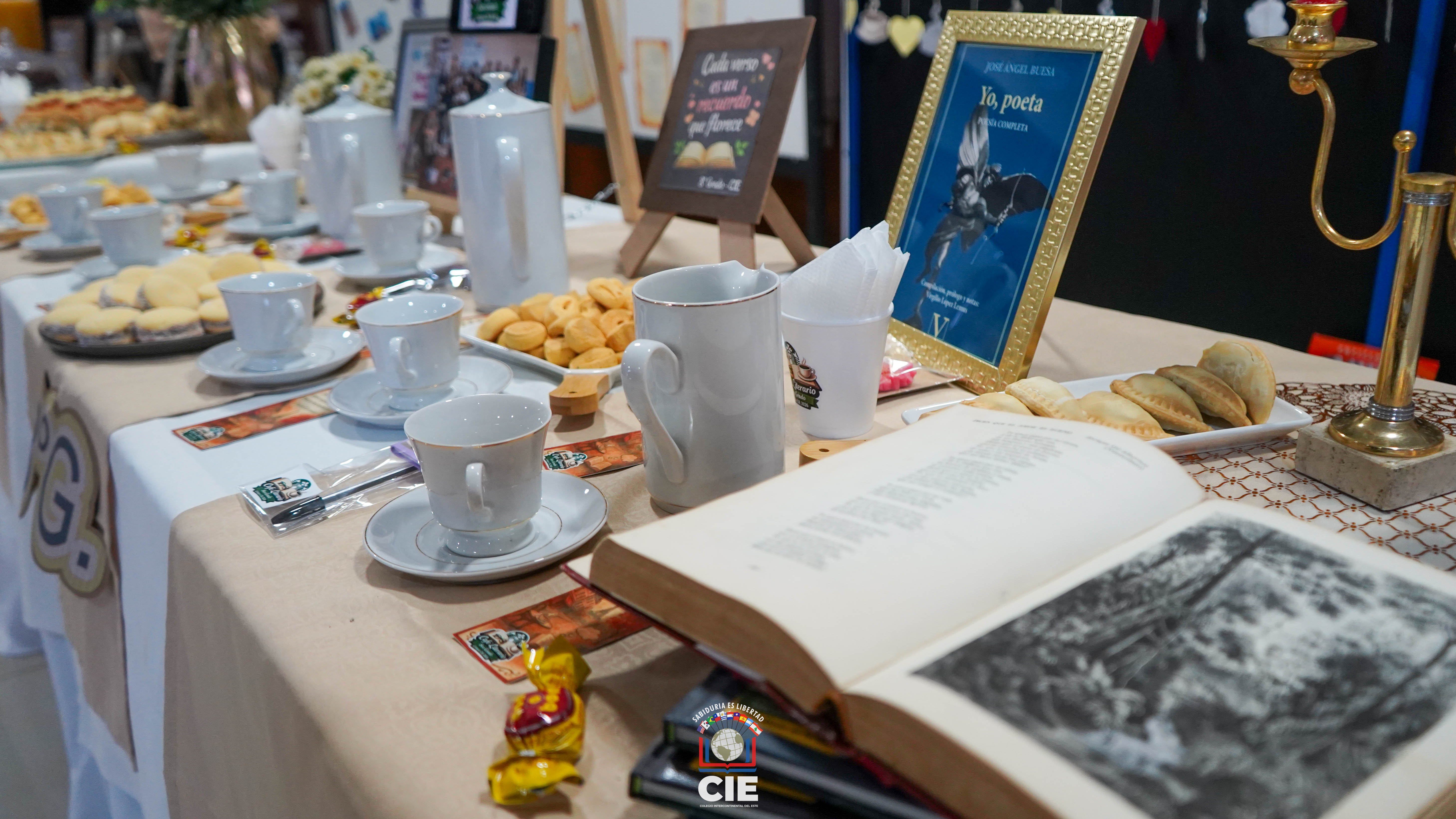 CAFÉ LITERARIO ÑE'ẼRY: ESTUDIANTES DEL TERCER CICLO PARTICIPARON DE UNA JORNADA DE LECTURA Y DECLAMACIÓN POÉTICA