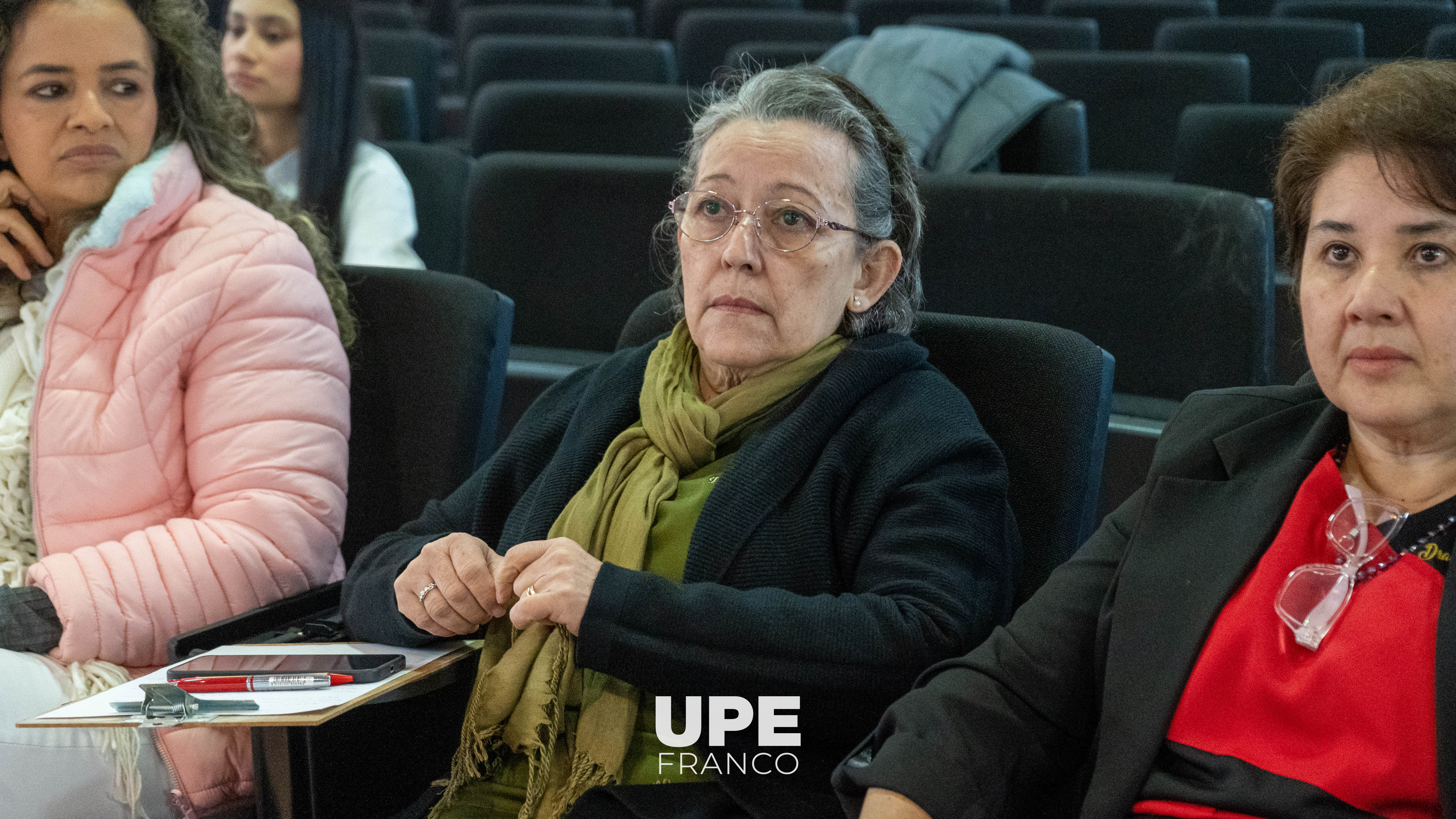 Odontología realizó presentación de casos clínicos en la cátedra de Periodoncia