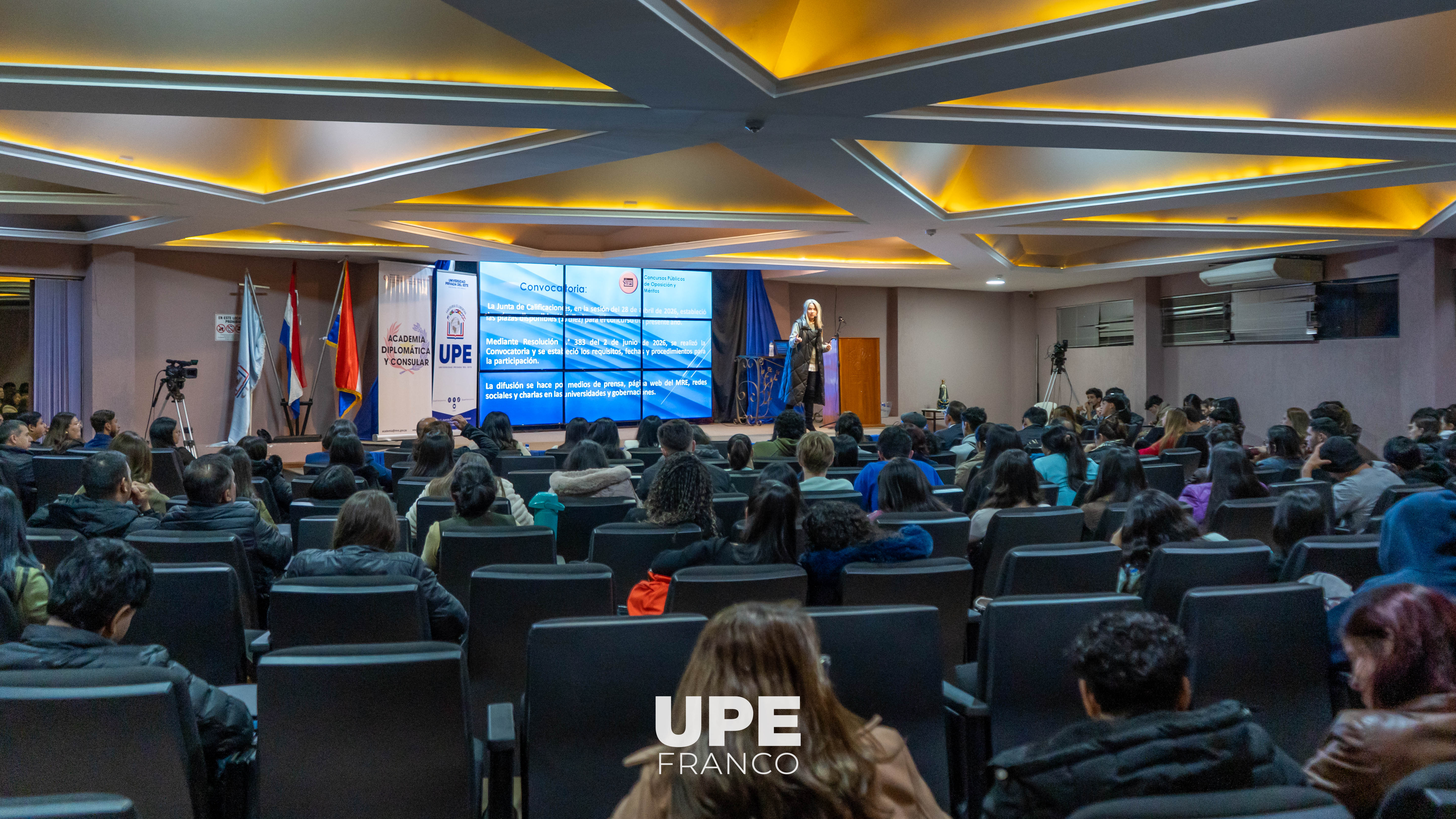 CHARLA INFORMATIVA SOBRE EL INGRESO AL SERVICIO DIPLOMÁTICO DEL PARAGUAY SE DESARROLLÓ EN LA UPE FRANCO