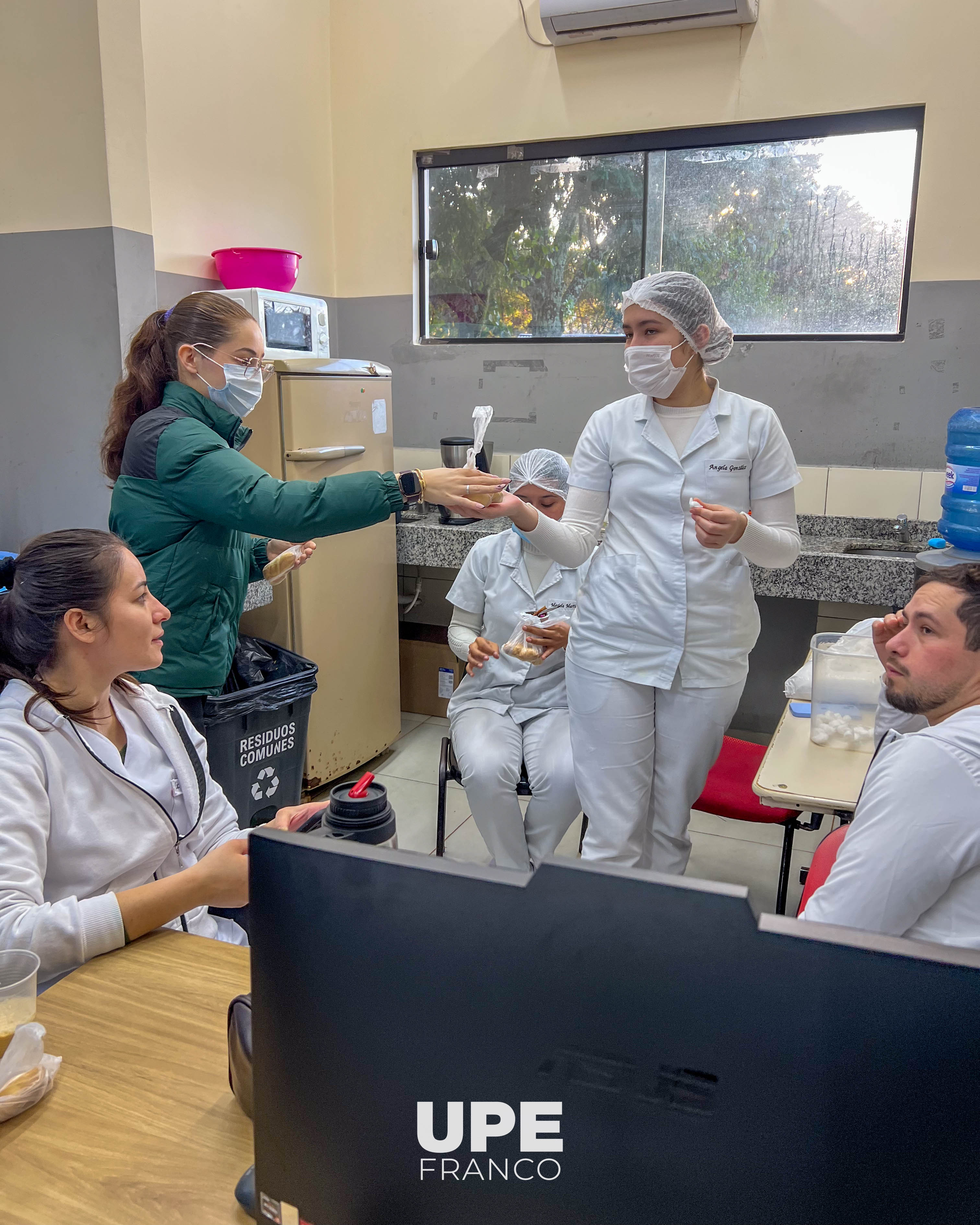 Estudiantes de Ingeniería Comercial realizaron proyecto áulico en el Hospital Distrital de Presidente Franco