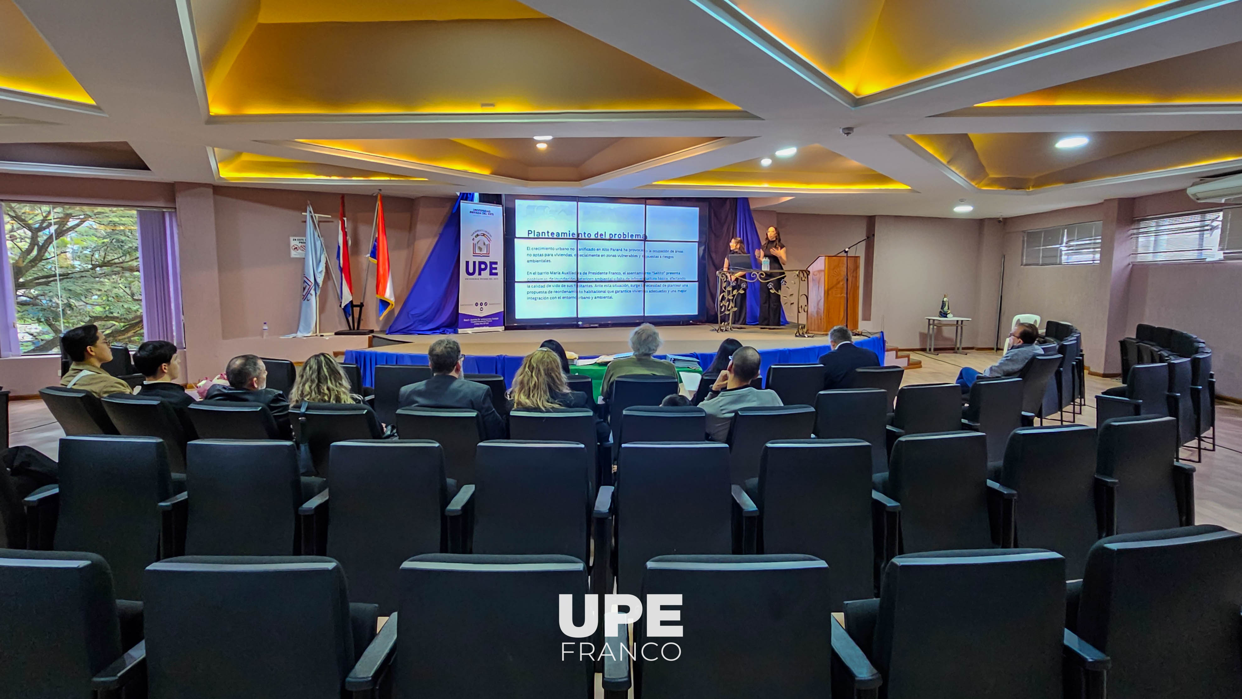 Facultad de Arquitectura y Urbanismo presentó defensa de Trabajo Final de Grado con enfoque habitacional