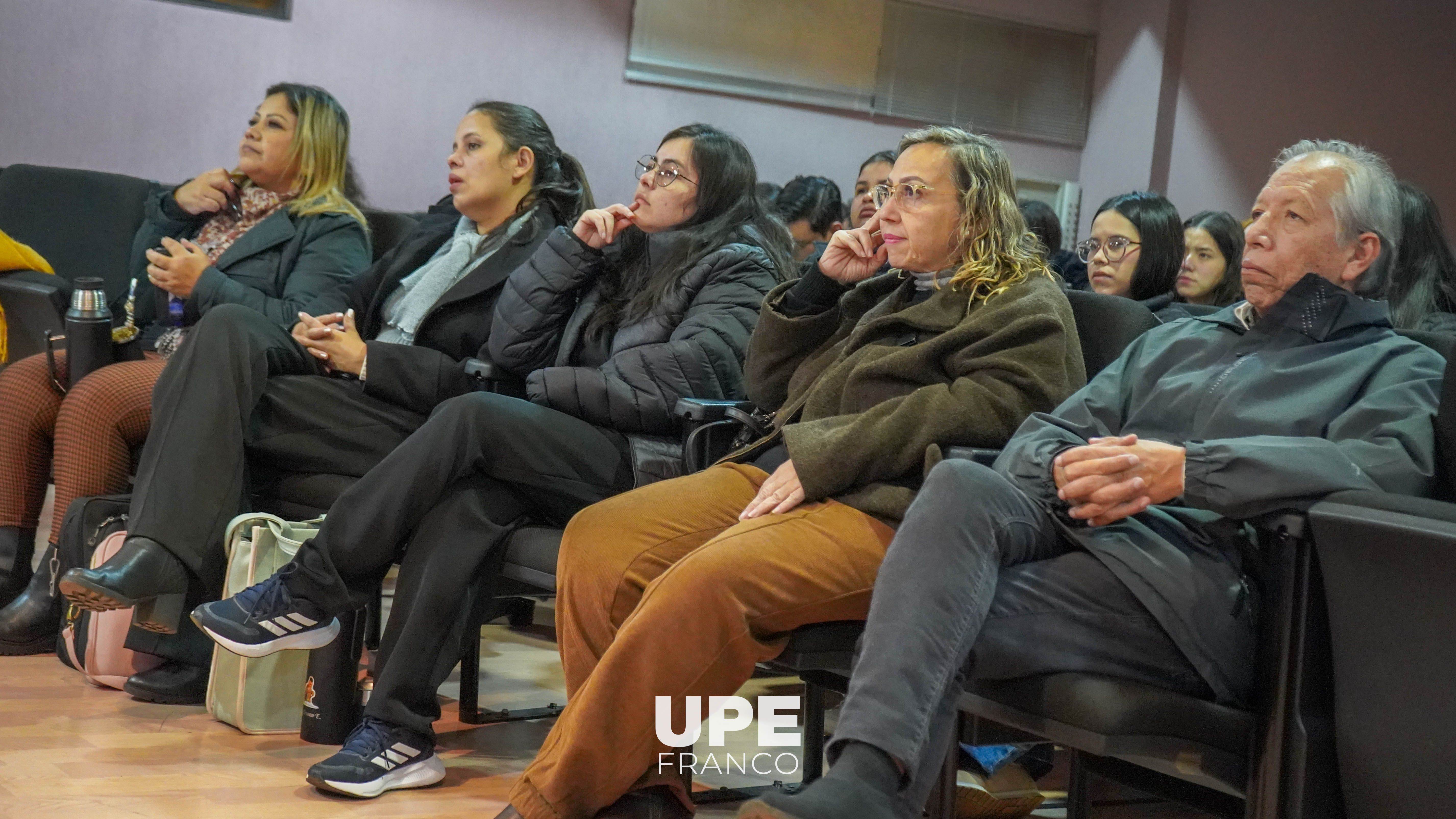 Círculo de fortalecimiento de la teoría y praxis extensionista