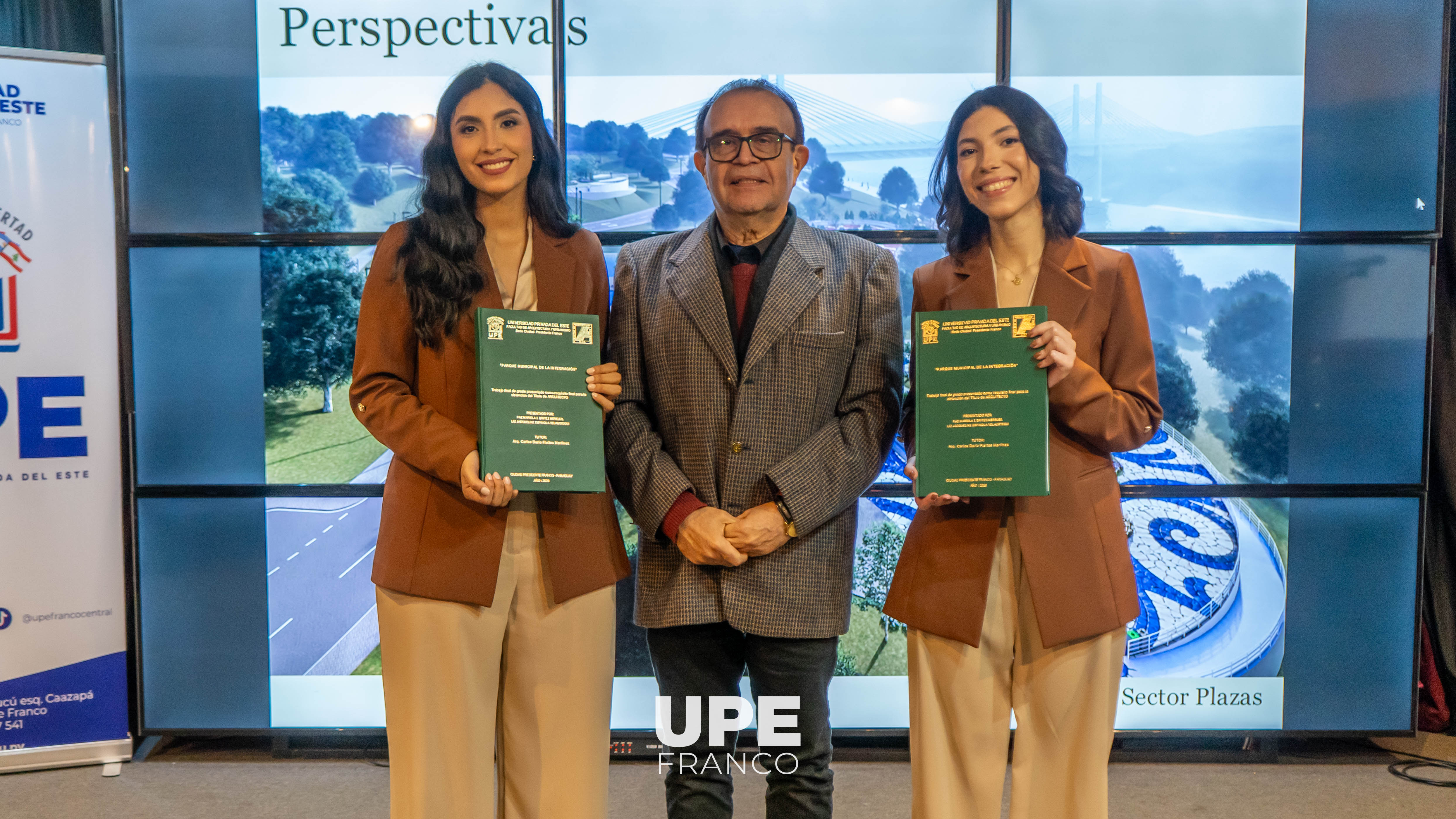 Facultad de Arquitectura y Urbanismo realizó defensa de Trabajo Final de Grado