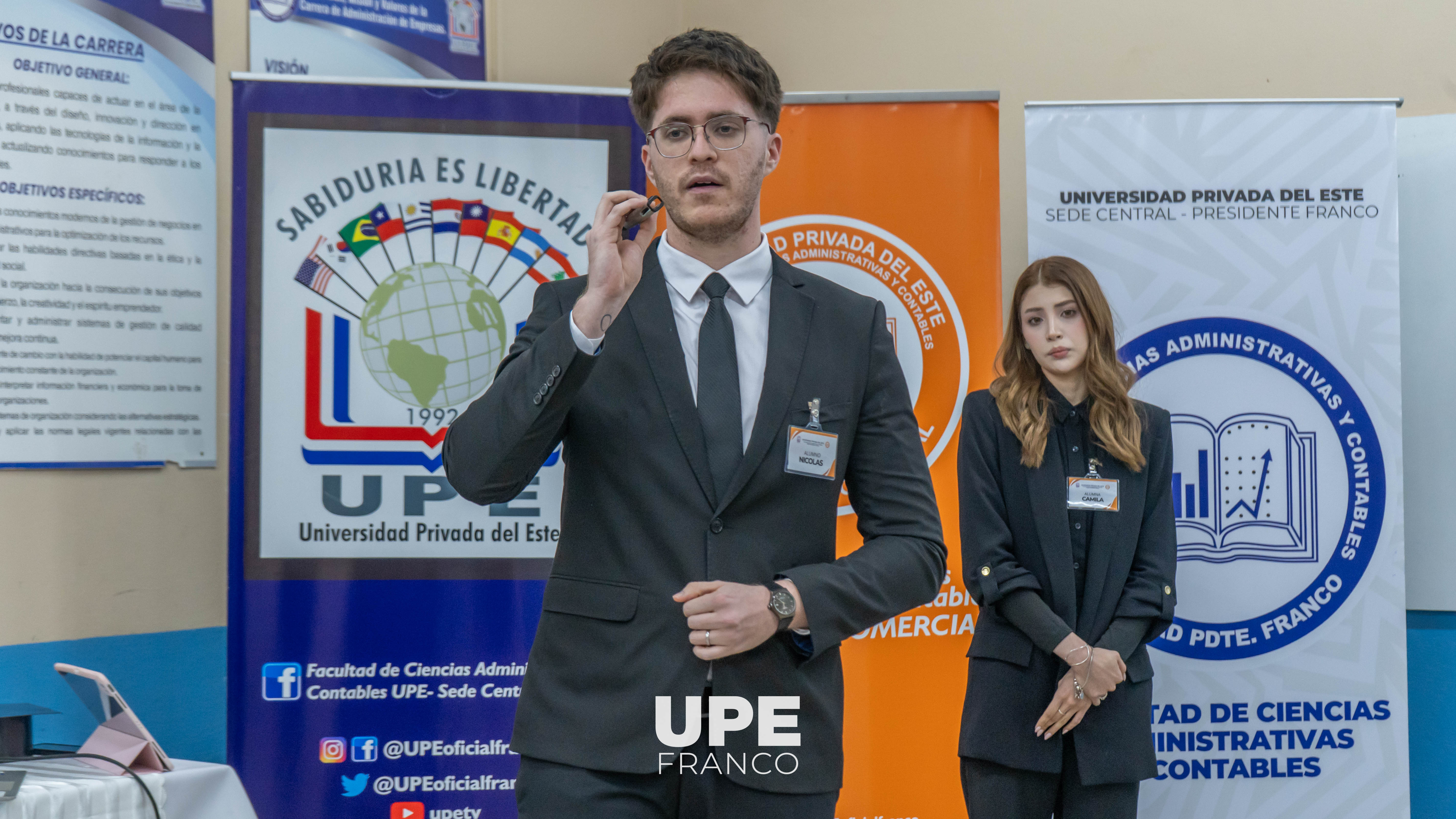 Ingeniería Comercial realizó defensa de Trabajo Final de Grado