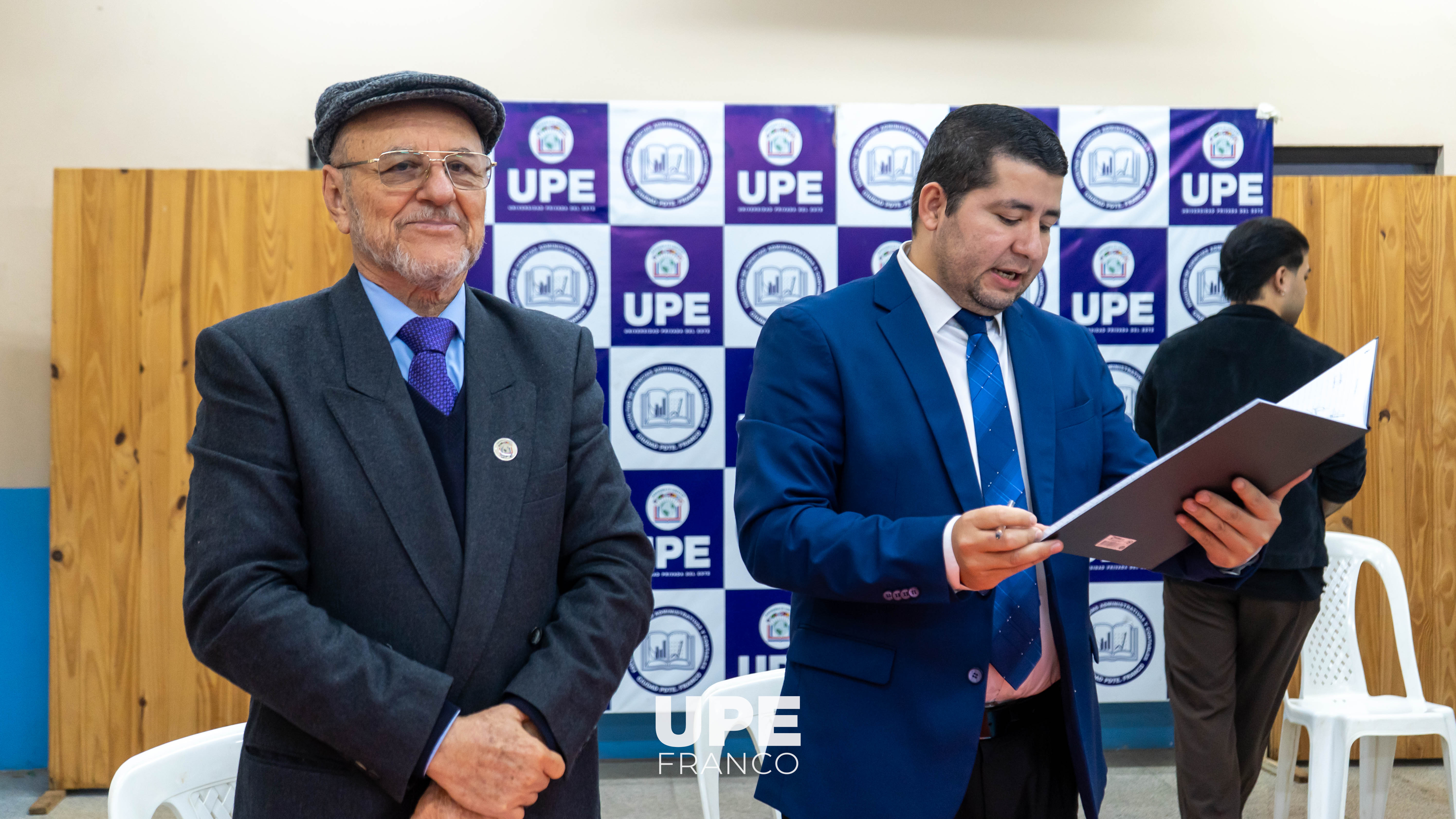 Ingeniería Comercial realizó defensa de Trabajo Final de Grado