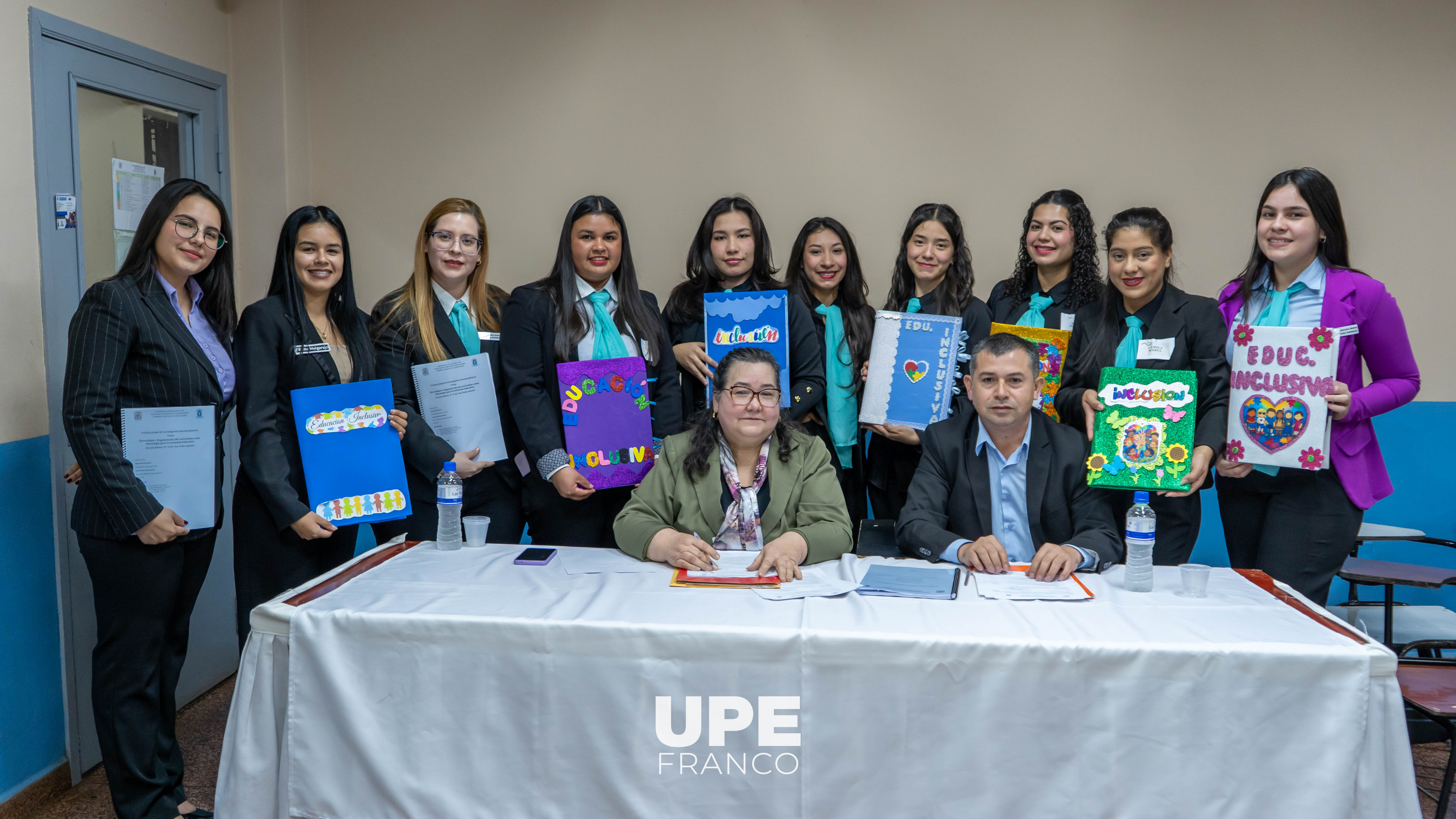 Estudiantes de Ciencias de la Educación presentaron resultados de investigaciones multidisciplinarias