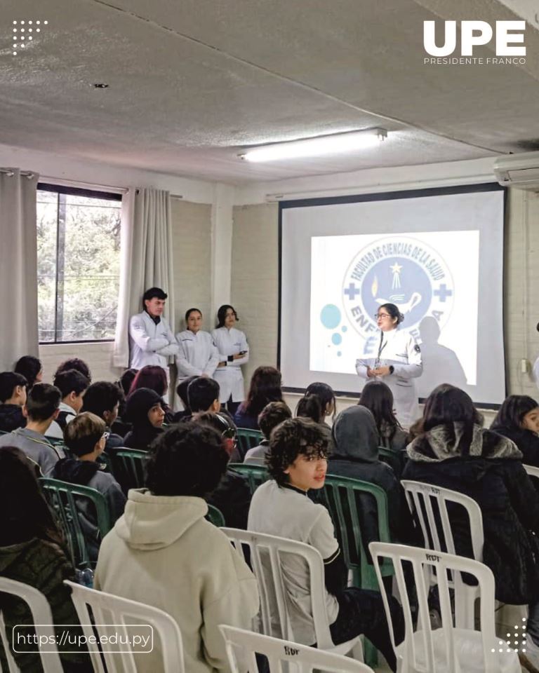 Extensión Universitaria en el Colegio Redentor - Facultad de Ciencias de la Salud 