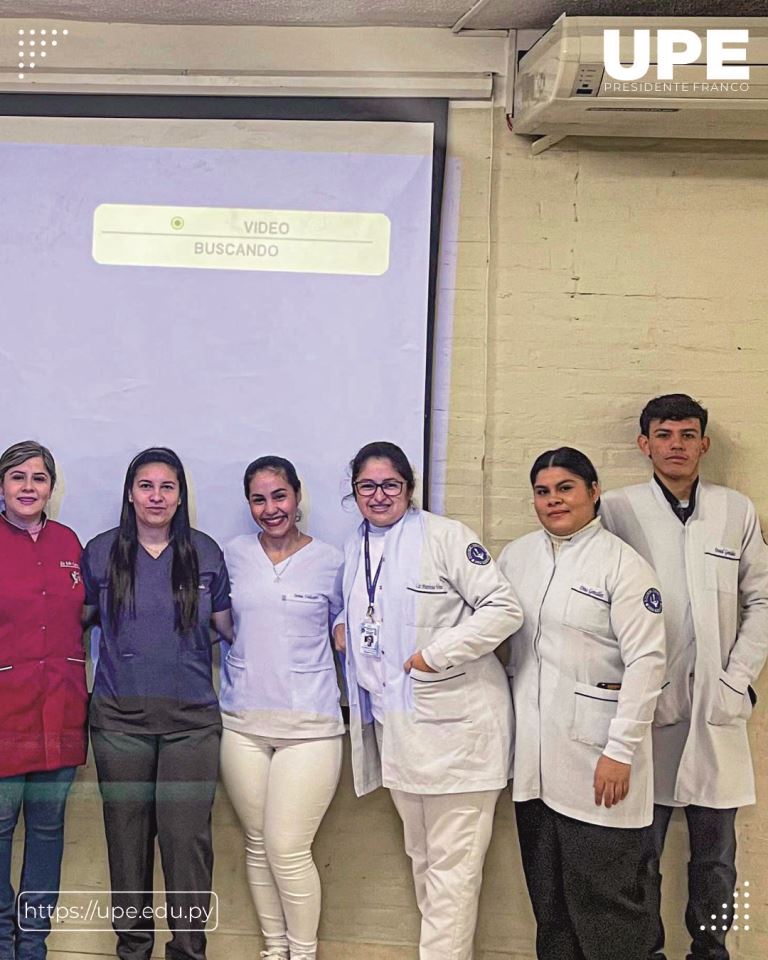 Extensión Universitaria en el Colegio Redentor - Facultad de Ciencias de la Salud 