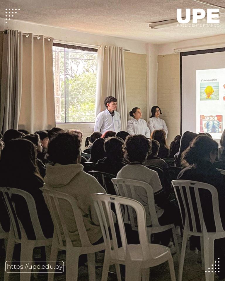 Extensión Universitaria en el Colegio Redentor - Facultad de Ciencias de la Salud 