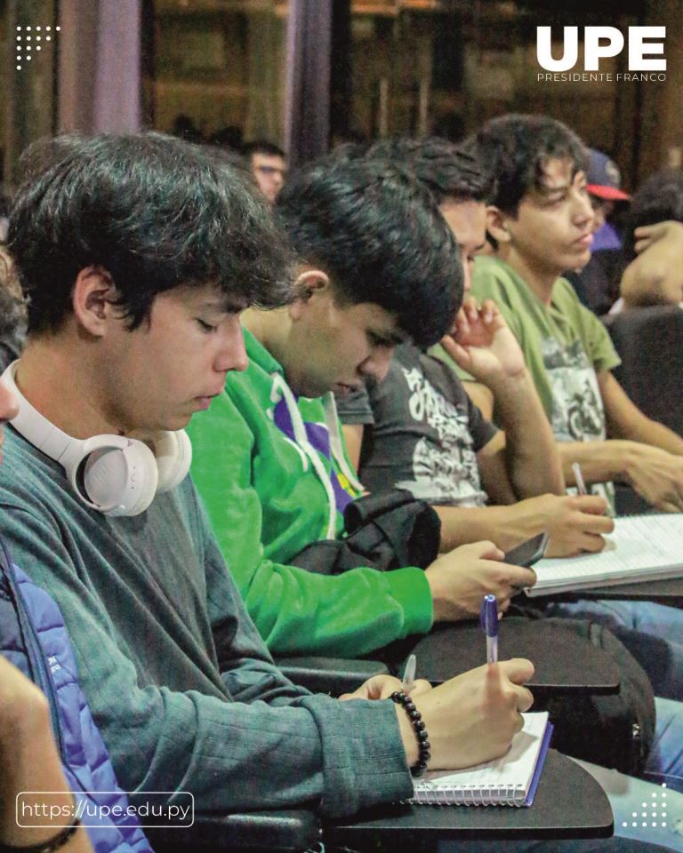 Capacitación en Riesgos Eléctricos: Fomentando la Seguridad en Ingeniería