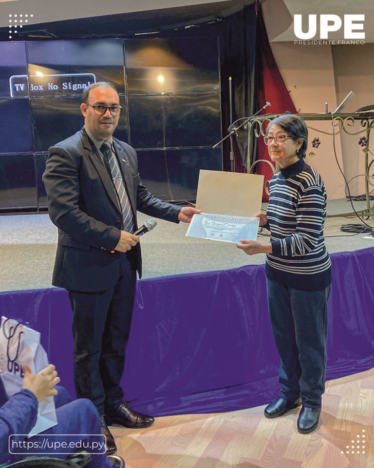 Conferencia sobre Educación Inclusiva en la Universidad Privada del Este