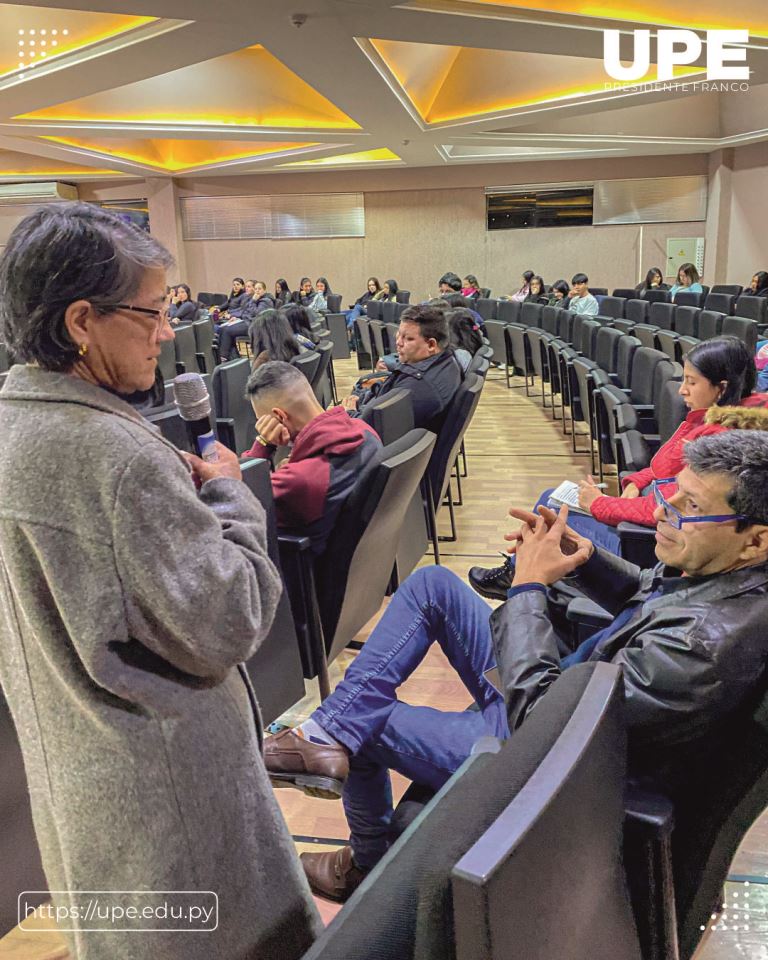 Conferencia sobre Educación Inclusiva en la Universidad Privada del Este