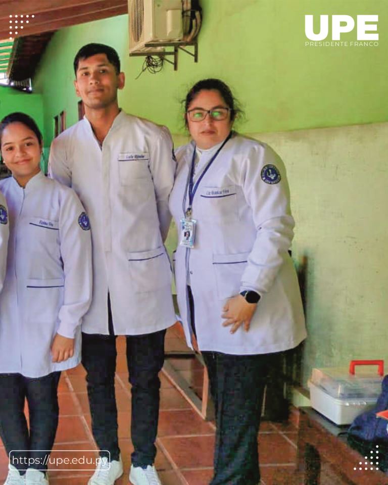 Enfoque Práctico en la Educación de Enfermería: Visita al Hogar de Ancianos San Agustín